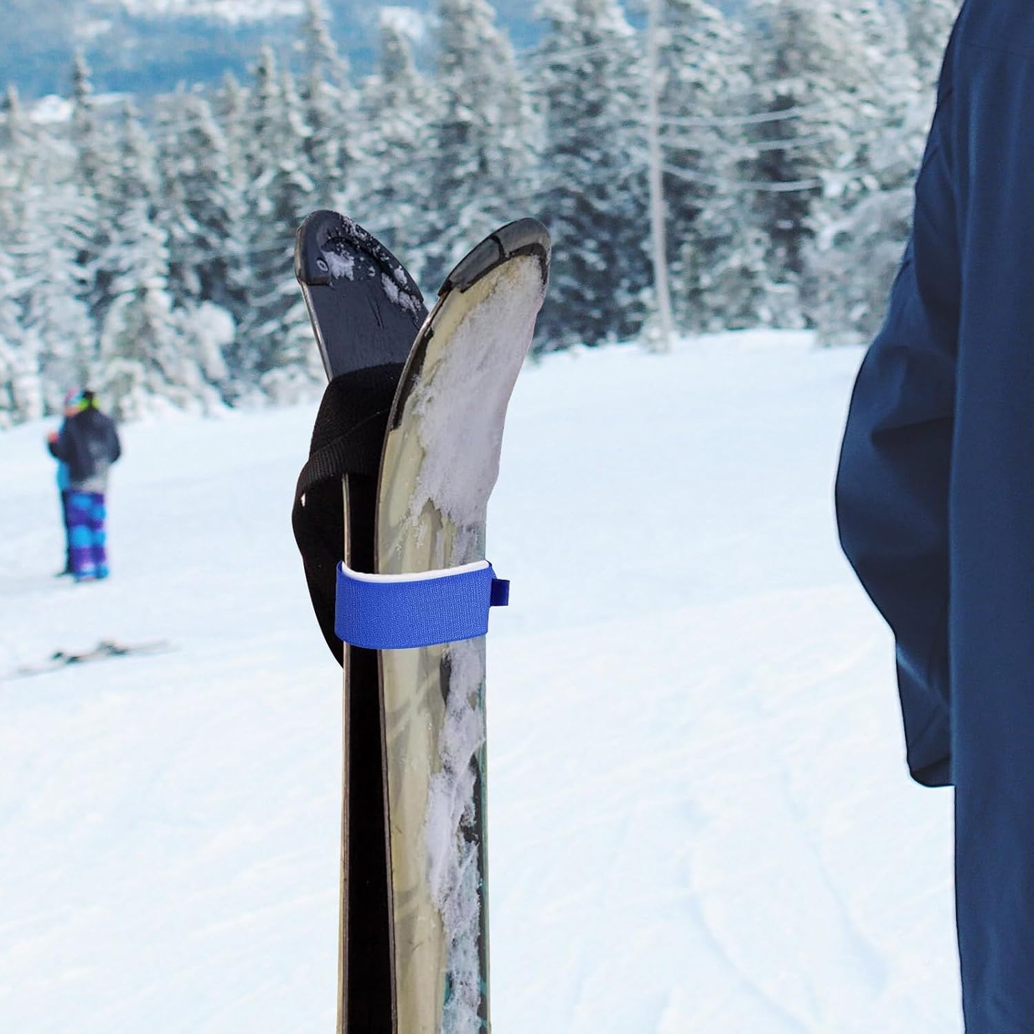GANAZONO 4pcs Adjustable Nylon Ski Fixing Strap Blue Skiing Board Band Essential Carrying Tool for Winter Sports Accessories and Snowboard Tuning Equipment