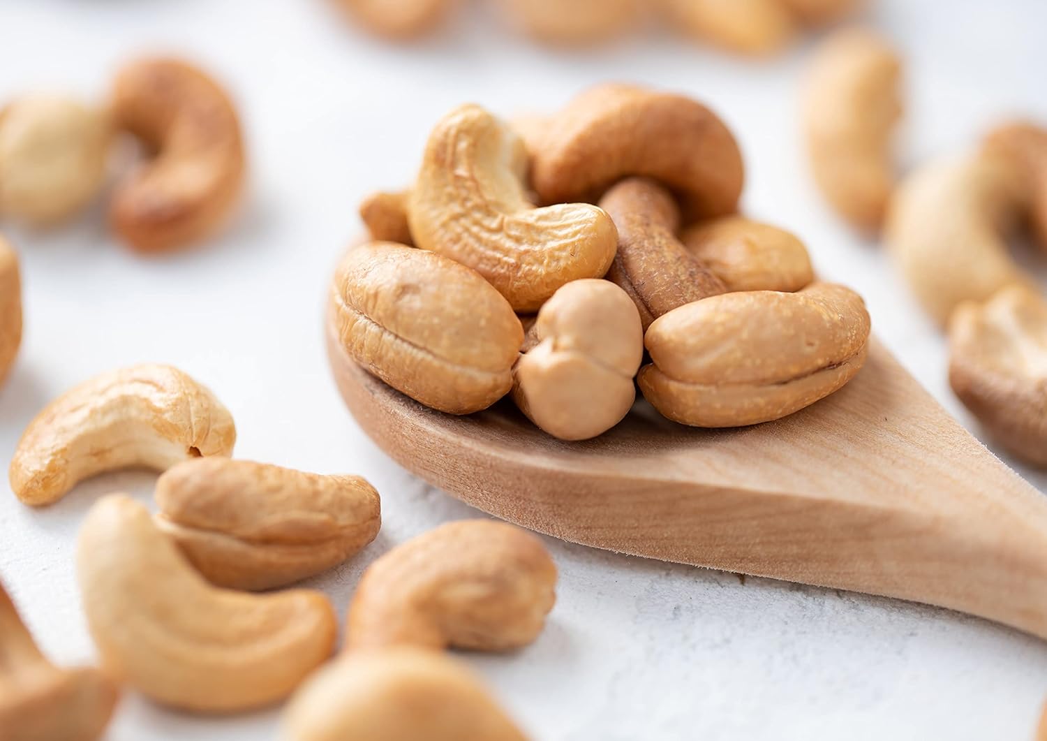 Food to Live Dry Roasted Whole Cashews with Himalayan Salt, 2 Pounds Oven Roasted Lightly Salted Fancy Nuts, No Oil Added, Vegan, Kosher, Bulk. Crunchy Texture. Great Snack