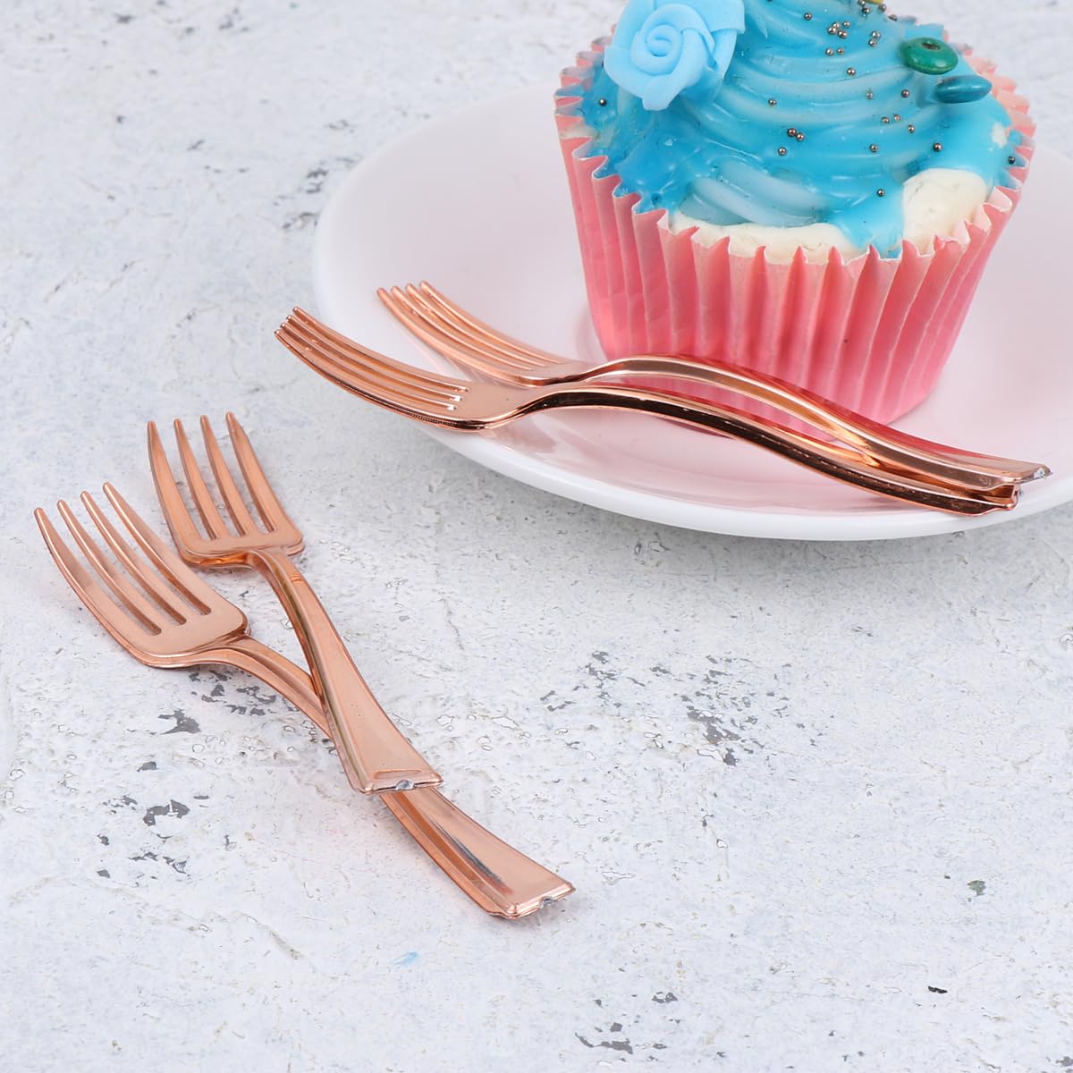 Cabilock Mini Forks Disposable Fruit Forks Plastic Dessert Forks for Cake Pudding Appetizers Small Samples 3.85 in Flatware for Catering Banquets Weddings Reunions Party Supplies — Amazon image 9
