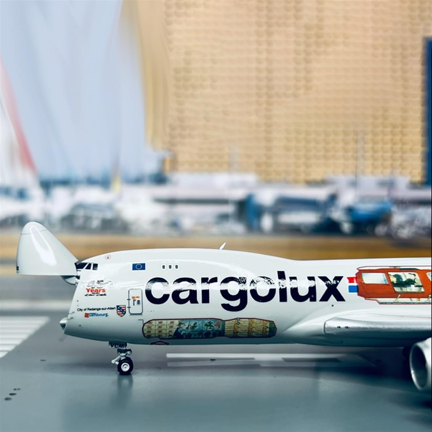 1 400 Scale Xx4709c for Boeing 747-8f Lx-vcm Miniature Die Cast Alloy Airplane Model Toy Plane Hobby Playgame Kit