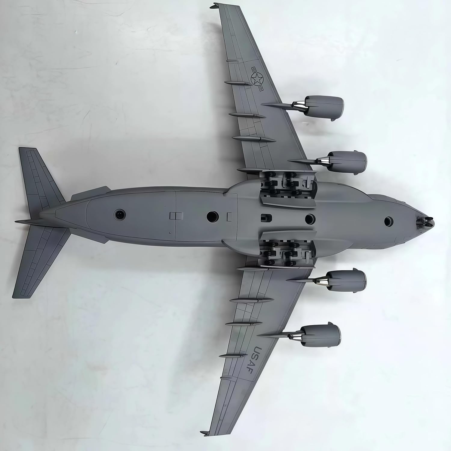 C-17 Transport Aircraft Model 1/200 Scale Aircraft Kit Metal Diecast C17 Airplane Model for Collection and Birthday Gift