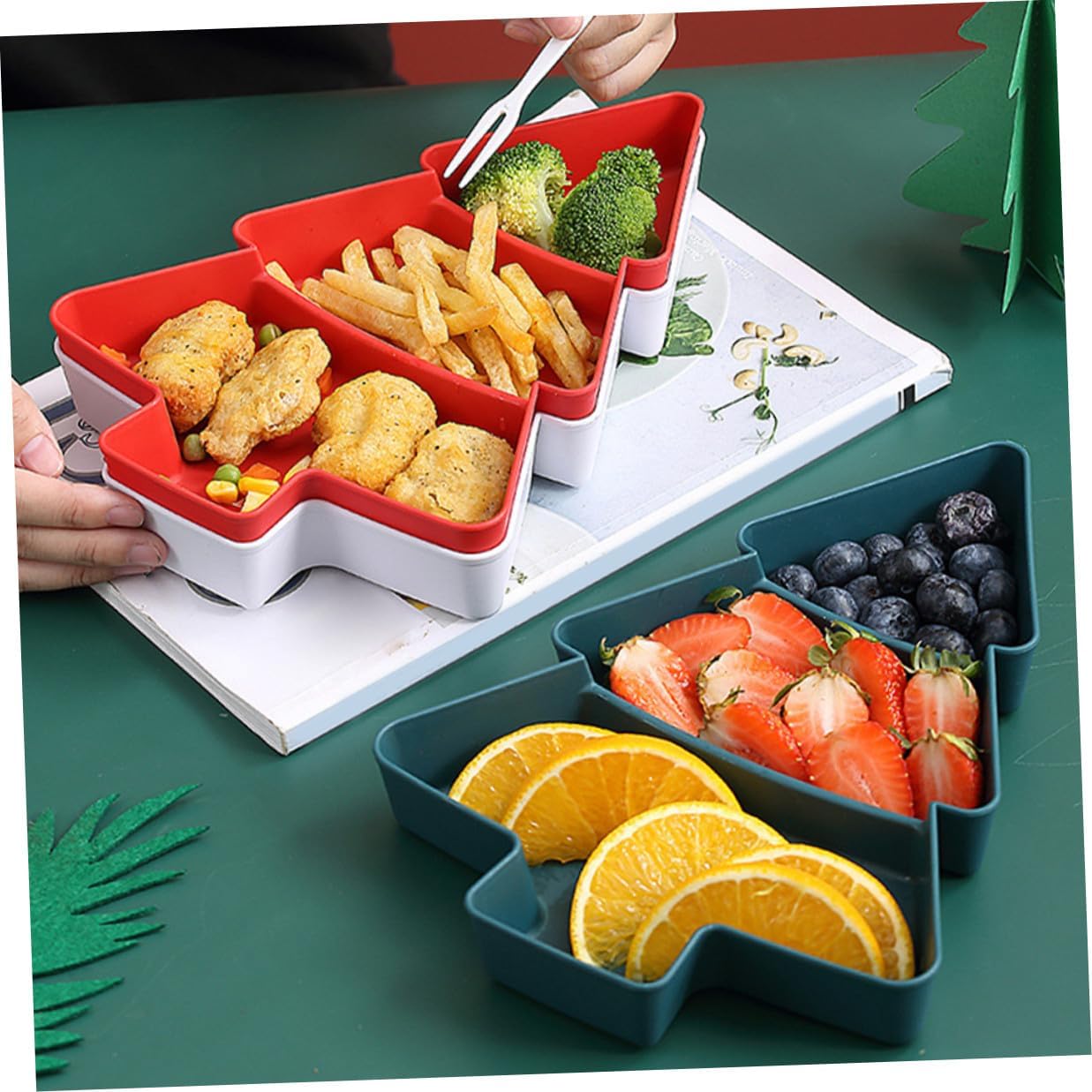Gatuida Christmas Tree Candy Dish and Compartment Snack Plate Set, 2pcs Holiday Appetizer Tray for Nuts, Dry Fruits, and Desserts, Green and Red Festive Serving Dish for Christmas Party