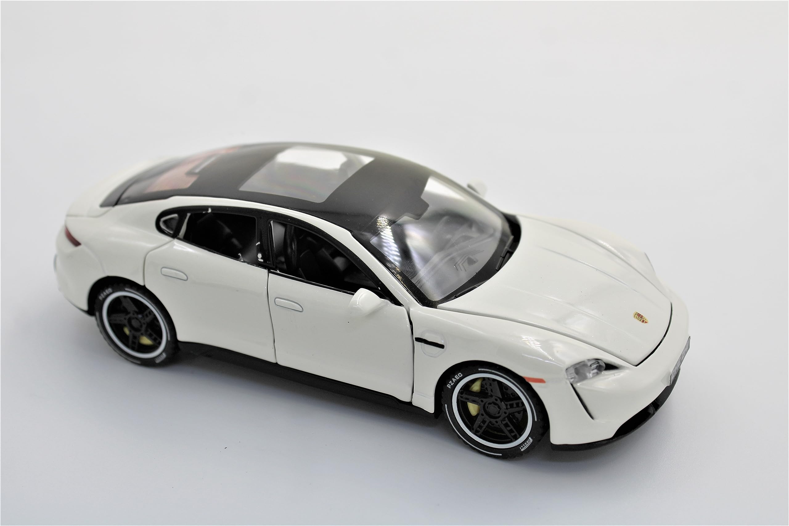 S SGTT PRO Diecast Car 1:32 For PORSCHE TOYCAN Model For Turbo SUV Alloy Car Model Die-cast Toy Sound And Light Pull Back Children's Toy Collectibles (White)