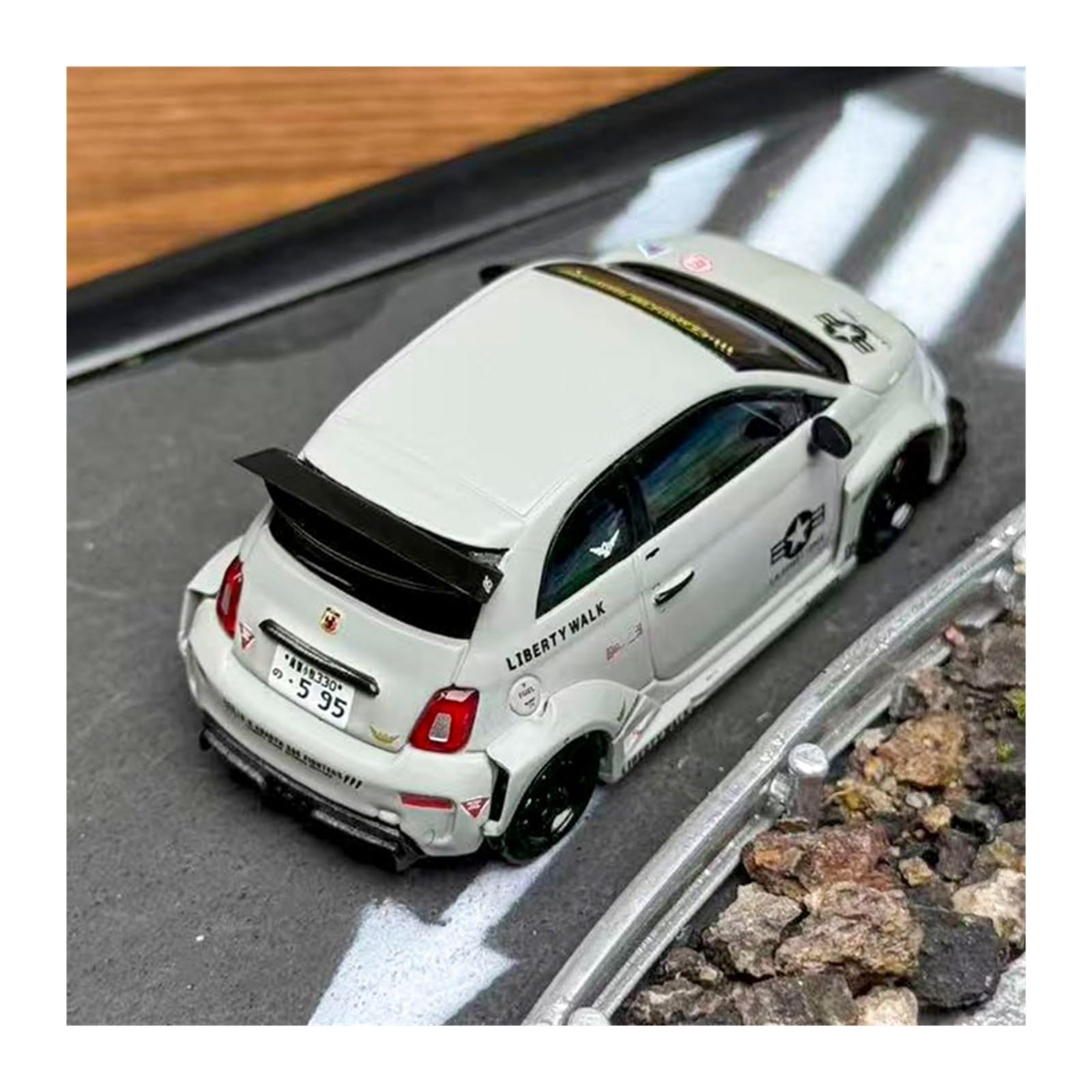 Metallo Scala Replica 1 64 Per #1064Fiat Abarth 595 LBWK Modello Di Auto In Lega Da Collezione Decorazione Tavolo Hobby Veicoli Giochi Set