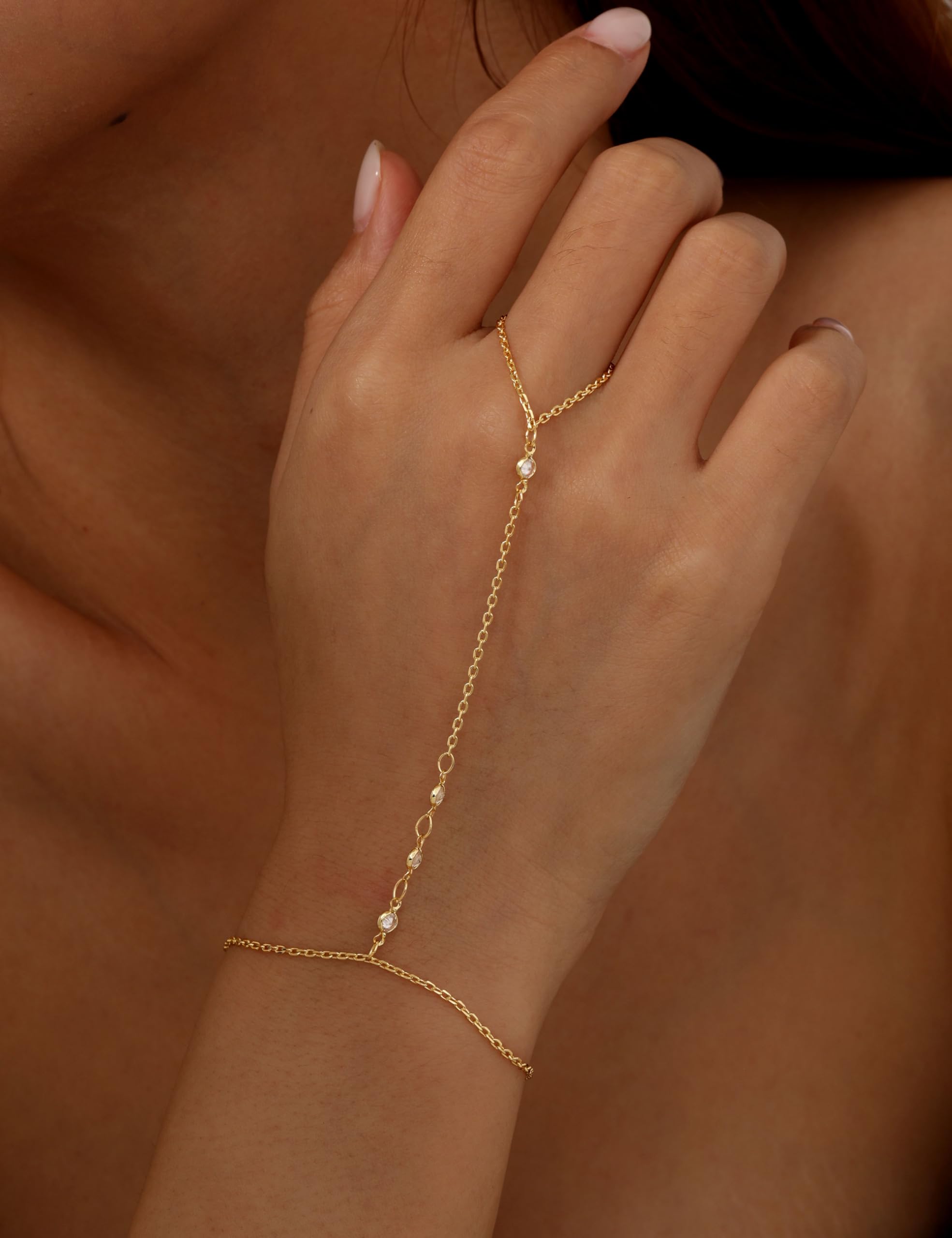 Dochais Bracelets Main Femme, Chaîne Main Poignet-Doigt, Or 14K/Argenté, Bijou Élégant Adjustable Imperméable, Cadeau Luxe
