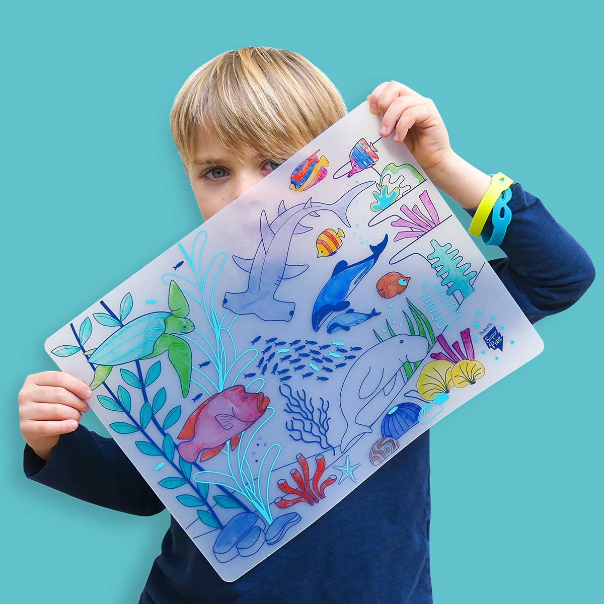 SUPER PETIT - Set De Table À Colorier - Corail - 5 Feutres Et Bracelet Fournis - Facile à Nettoyer - Réutilisable - Antibactérien - À Partir De 3 Ans