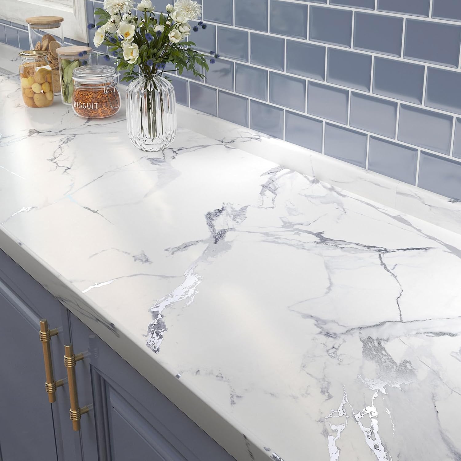 FunStick 60CM×5M Papel Pintado Baño Marmol Blanco Papel Adhesivo para Encimera Cocina Muebles Vinilo Adhesivo Marmol Blanco Plateado Vinilo Autoadhesivo Pared Salón Lavable Vinilos para Muebles Cocina