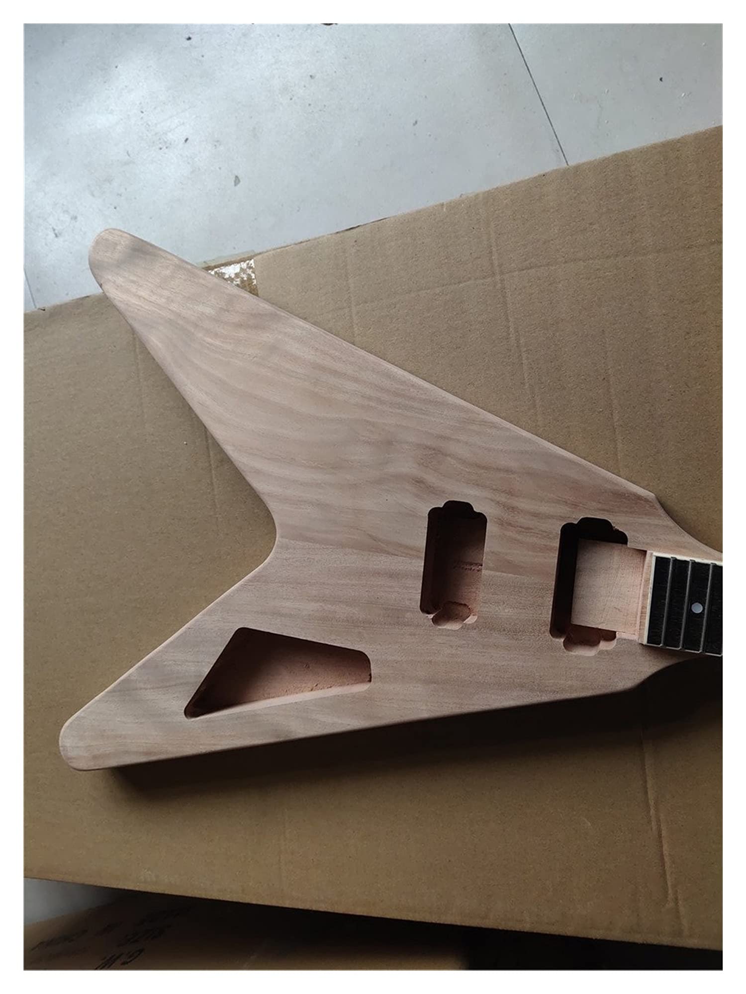 Amazon.co.jp: 未完成のギターキット 1セットエレキギターキット22