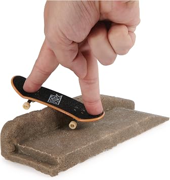 Tech Deck DIY Concrete Reusable Modelling Playset with Exclusive Enjoi Fingerboard, Rail, Moulds, Skatepark Kit, Kids Toy for Boys and Girls Aged 6 and up