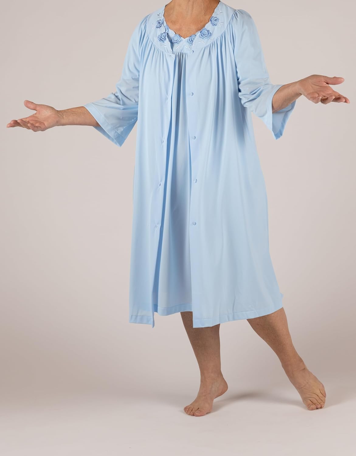 Shadowline Women's Women's Long Sleeve Button Down Robe