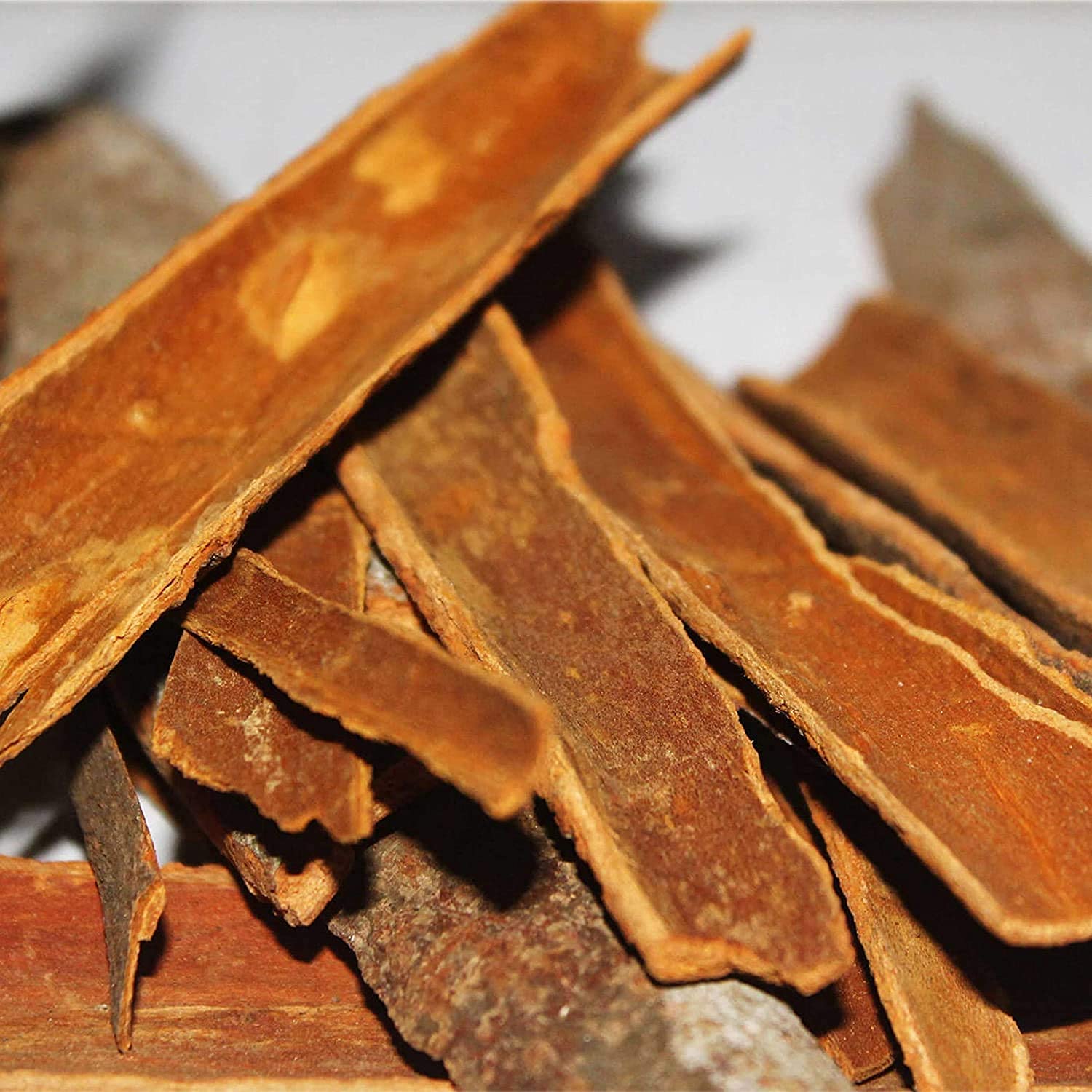 Swara Xetomos Cannella Corteccia di Cannella Bastoncini cunnamomi cartex Dalchini Karuvapatta 250Grams