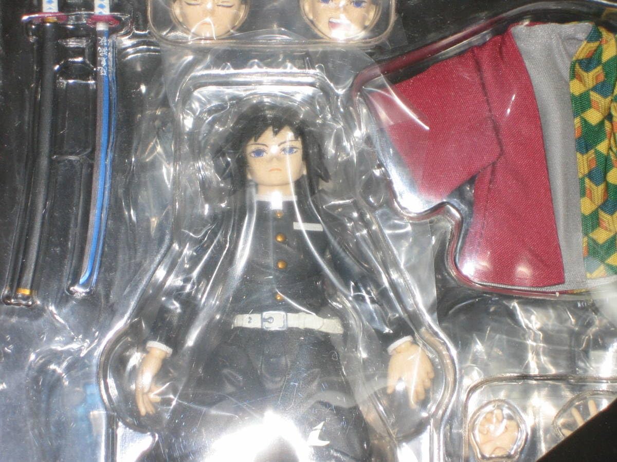 BUZZmod. 冨岡義勇 フィギュア 1/12 水の呼吸もリアルに再現！1/12スケール「冨岡義勇」フィギュアがアツい