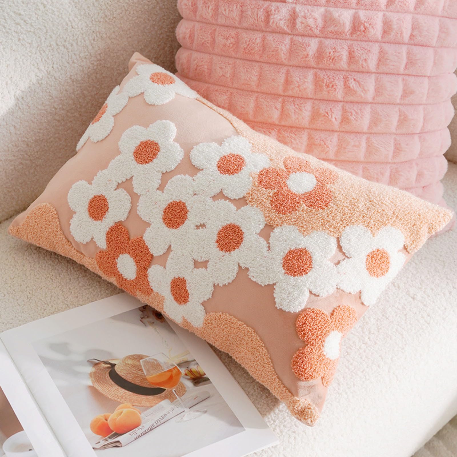 Housses de coussin brodées de marguerites en velours haut de gamme