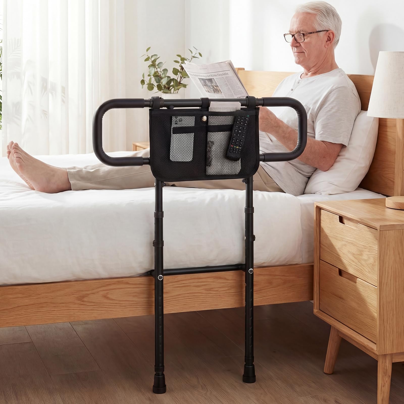 COSTWAY Sponda Letto Pieghevole per Anziani, Altezza/Larghezza Regolabile, Tasca Rimovibile, Maniglie Imbottite e Base a U, Sbarra da Letto con Cintura di Fissaggio, Supporto 136 kg (Nero)