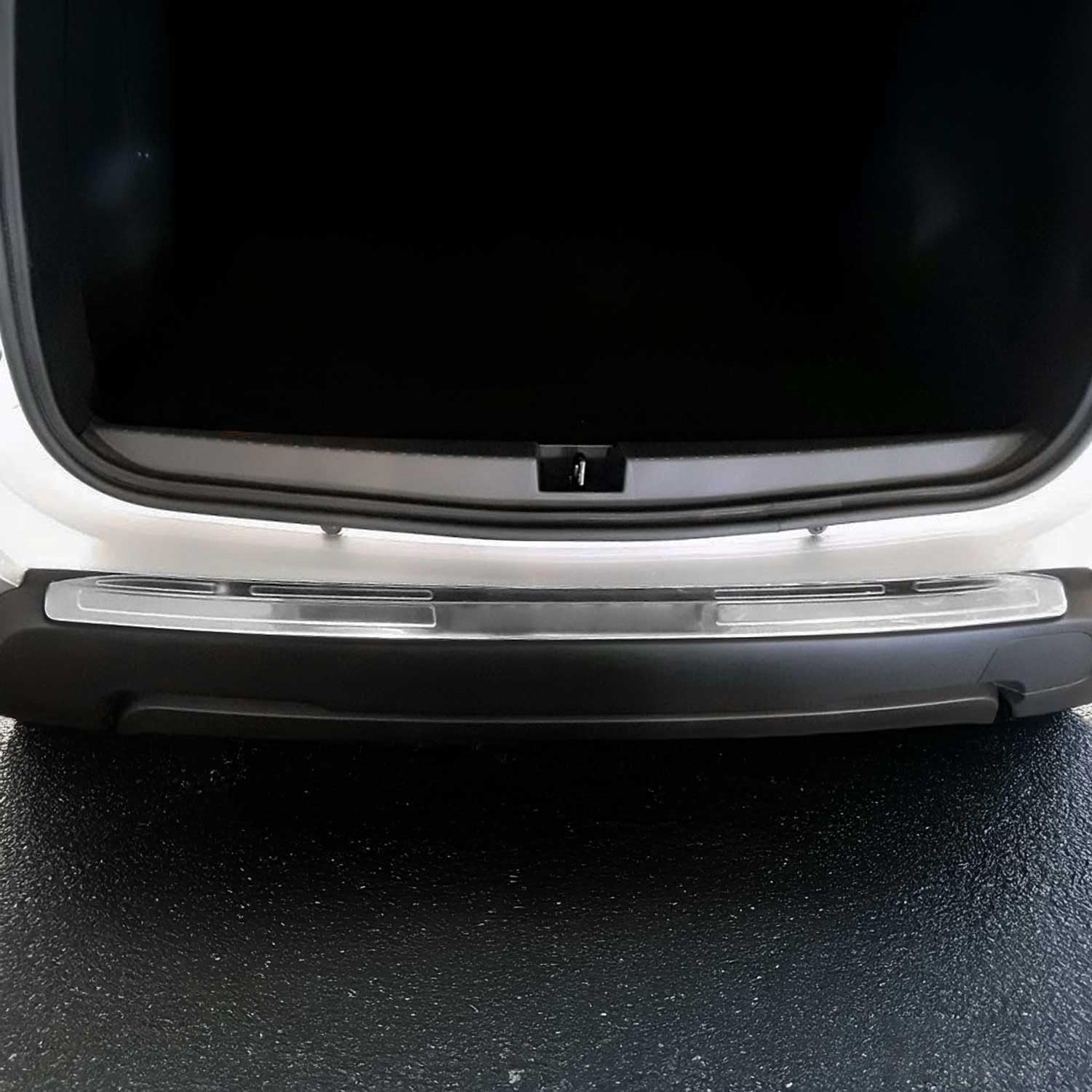 Protección para paragolpes trasero – Compatible con Dacia Duster 2018-2021 – Cubierta de umbral de maletero – Banda umbral de carga – Estilo elegante – Acero inoxidable cromado