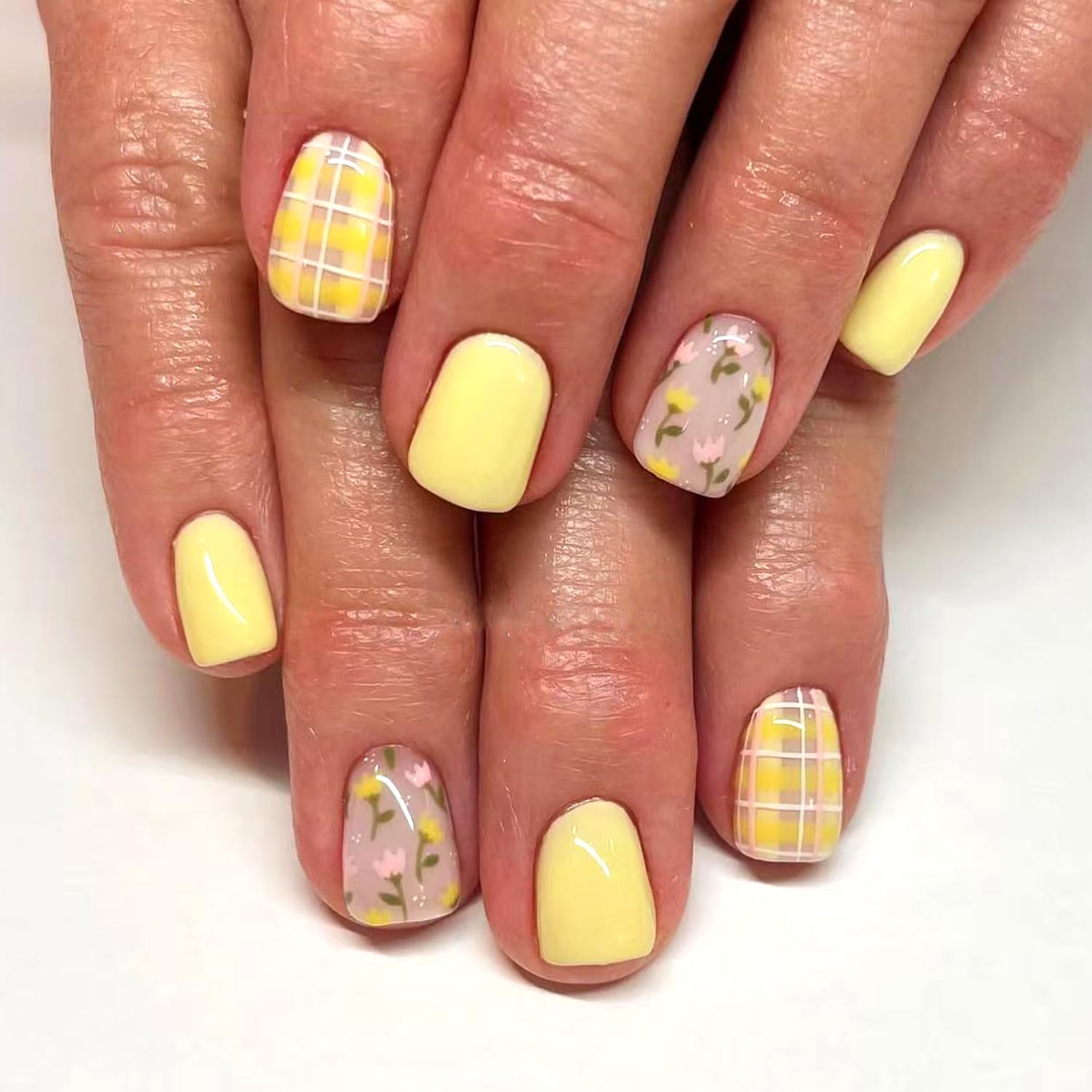 LWTZLW Summer Flowers Press on Nails Short Square False Nails Yellow Plaid Full Cover Glue ons Nails Coffin Acrylic Fake Nail Yellow Glossy Artificial