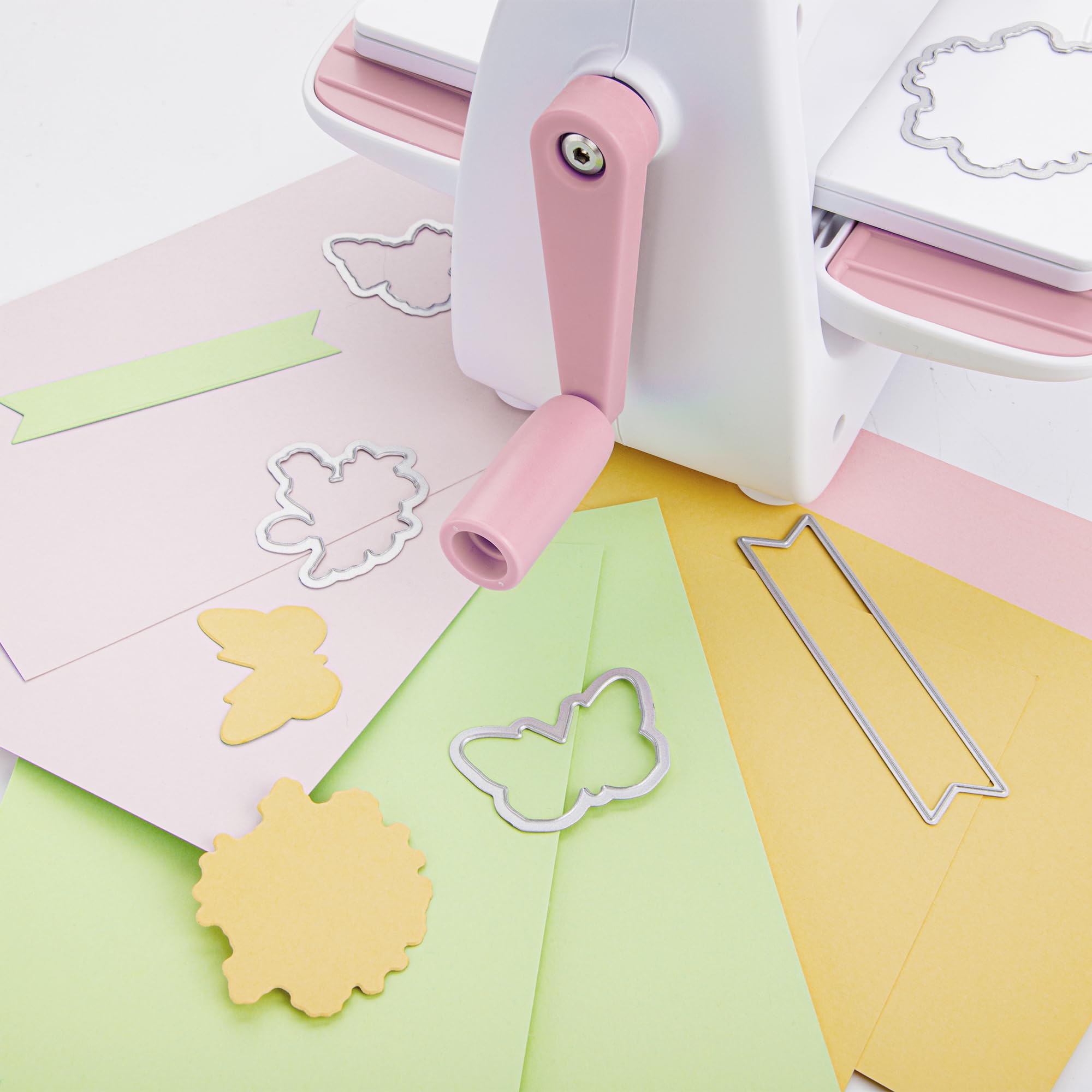 CraftGenes Mini machine de découpe et de gaufrage avec kit de démarrage, fente d'alimentation de 8,5 cm pour papier de 7,6 cm, comprend 24 accessoires pour loisirs créatifs, fabrication de cartes et