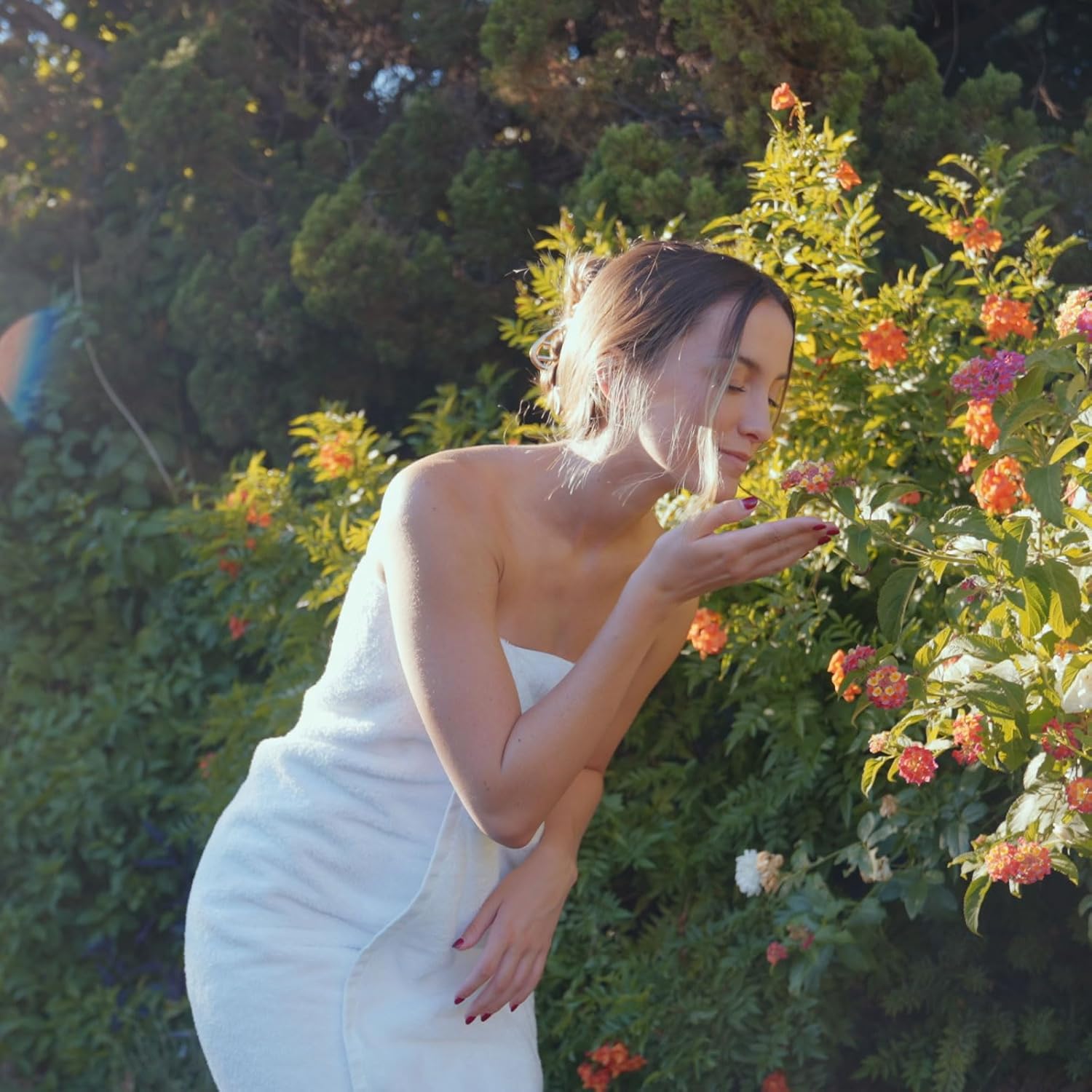 SEMAXE White Bath Towel Set, 100% Cotton Bathroom Towels with Hanging Loops, Luxury 8 Piece Towel Set Include 2 Bath Towels, 2 Hand Towels, 4 Washcloths - Image 9