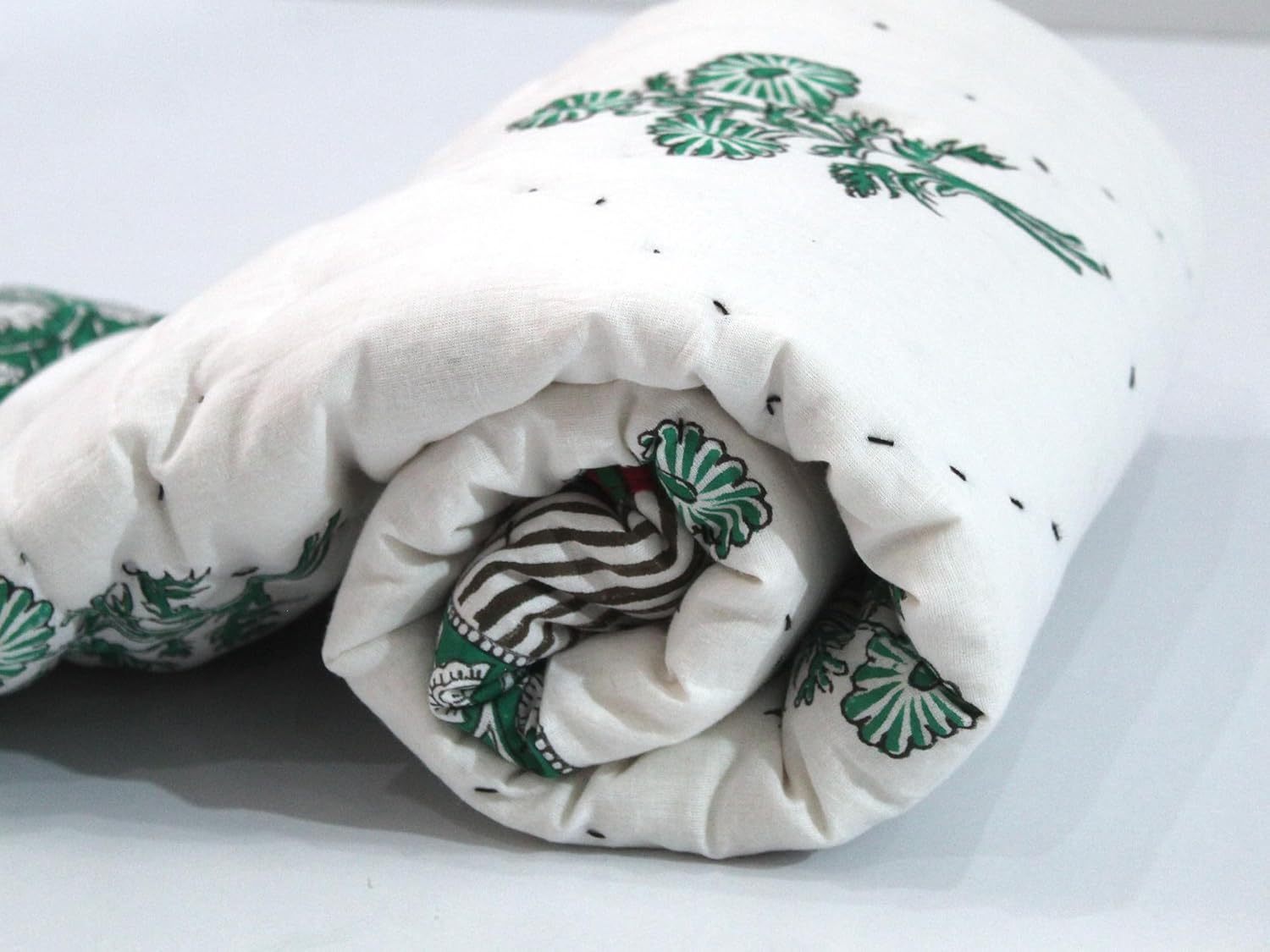 Aashita Creations Toddler Hand Work Kantha Cotton Baby Quilt, Bedspread Throw Floral Printed Baby Quilt_1136