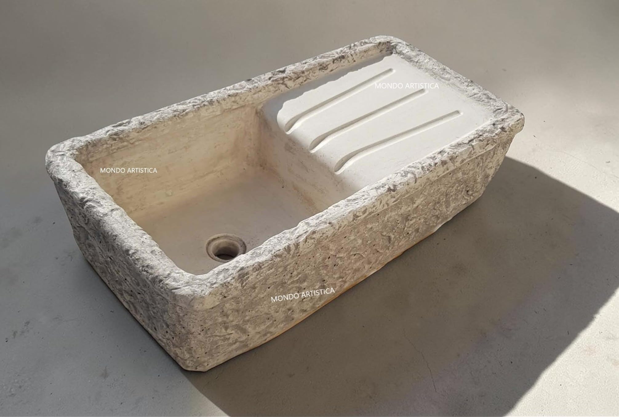 Lavandino Da Esterno, Lavabo Per Giardino, Pilozzo Con Vasca E Gocciolatoio, Fontana Altezza 22 cm, Larghezza 80x40 Cm, In Cemento Bianco E Polvere Di Marmo, Colore Sfumato Grigio, Mondo artistica
