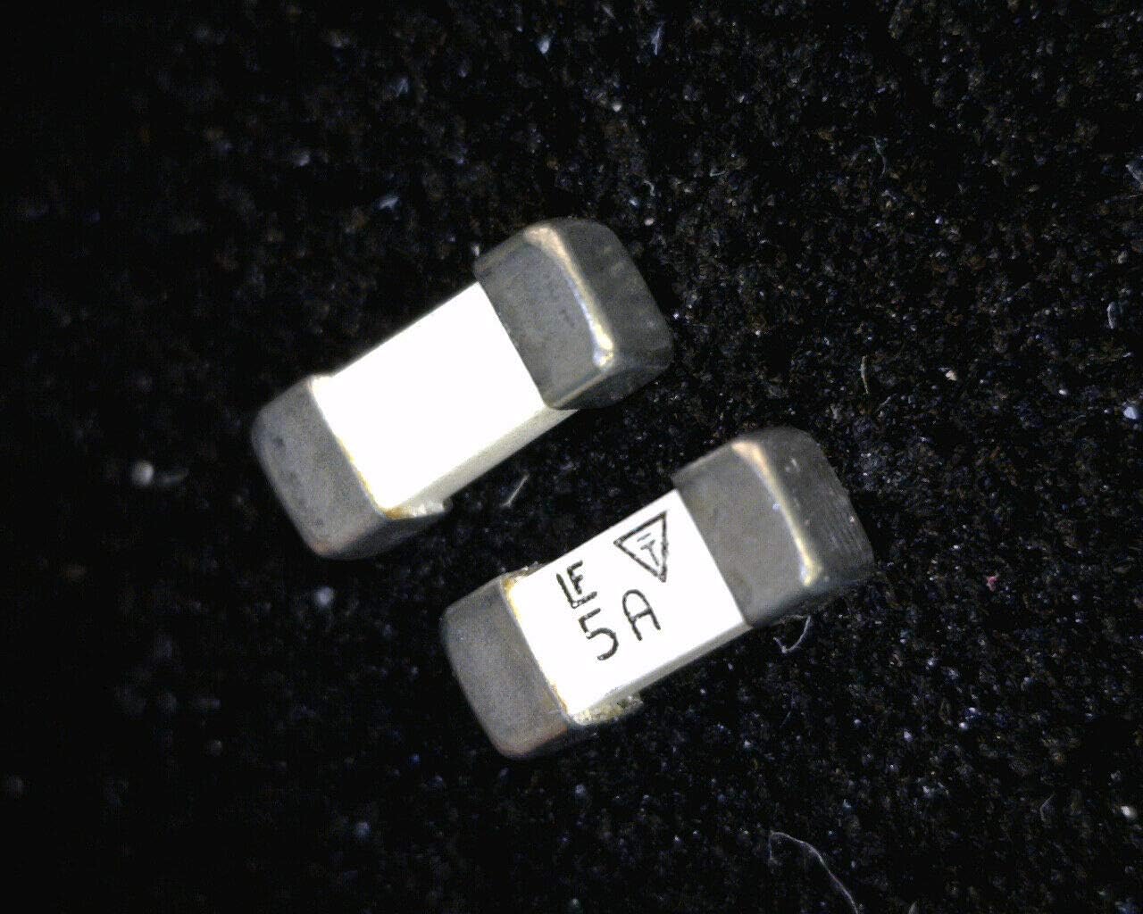 LITTELFUSE 0454005.MR 454 Series R451005 125 V 5 A 6.1 x 2.69 mm NANO2 Surface Mount Ceramic Fuse - 5 Item(s)