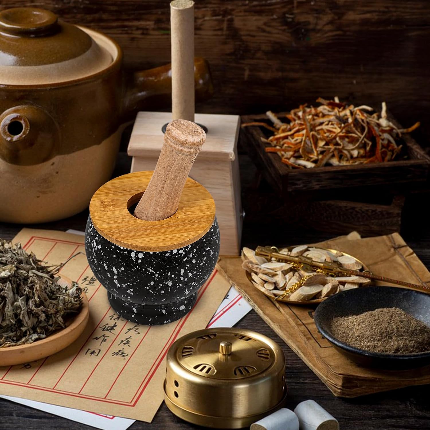 Ceramic Garlic Pestle and Crush Pot with Lid, Multi-use Spice Bowl for Kitchen and Medicine, Stone-Style Mortar for Crushing and Seasonings