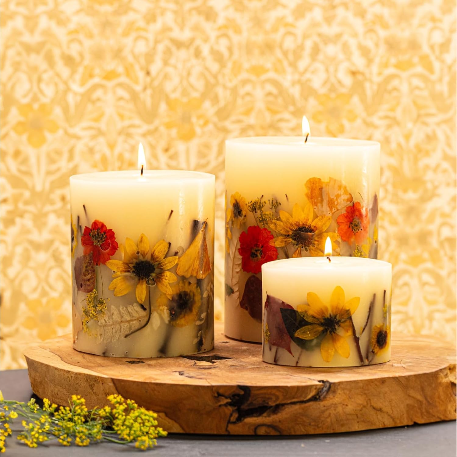 Rosy Rings Small Round Botanical Candle - Aromatherapy, Long Lasting Candle, 120 Hour Burn Time, Floral Botanical Candles Home Decor Essential Oil Home Fragrance Decor Gifts (Honey Tobacco)