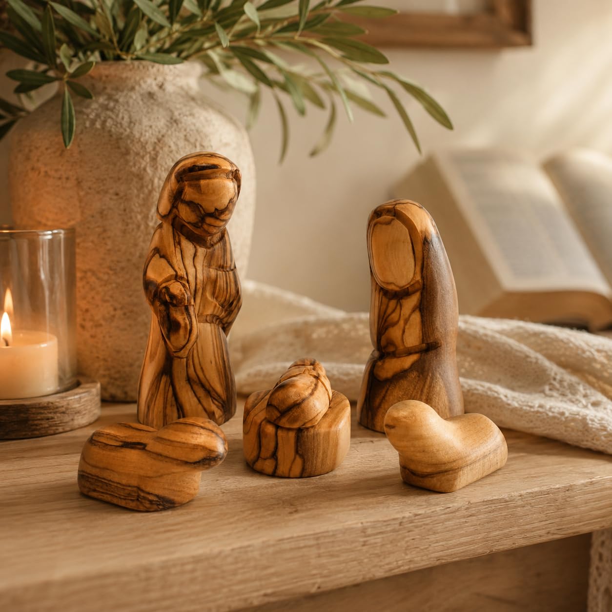 Zuluf Petites figurines de la Sainte Famille en bois d'olivier – Joseph, Marie et Bébé Jésus – Crèche de Noël en bois pour décoration d'intérieur