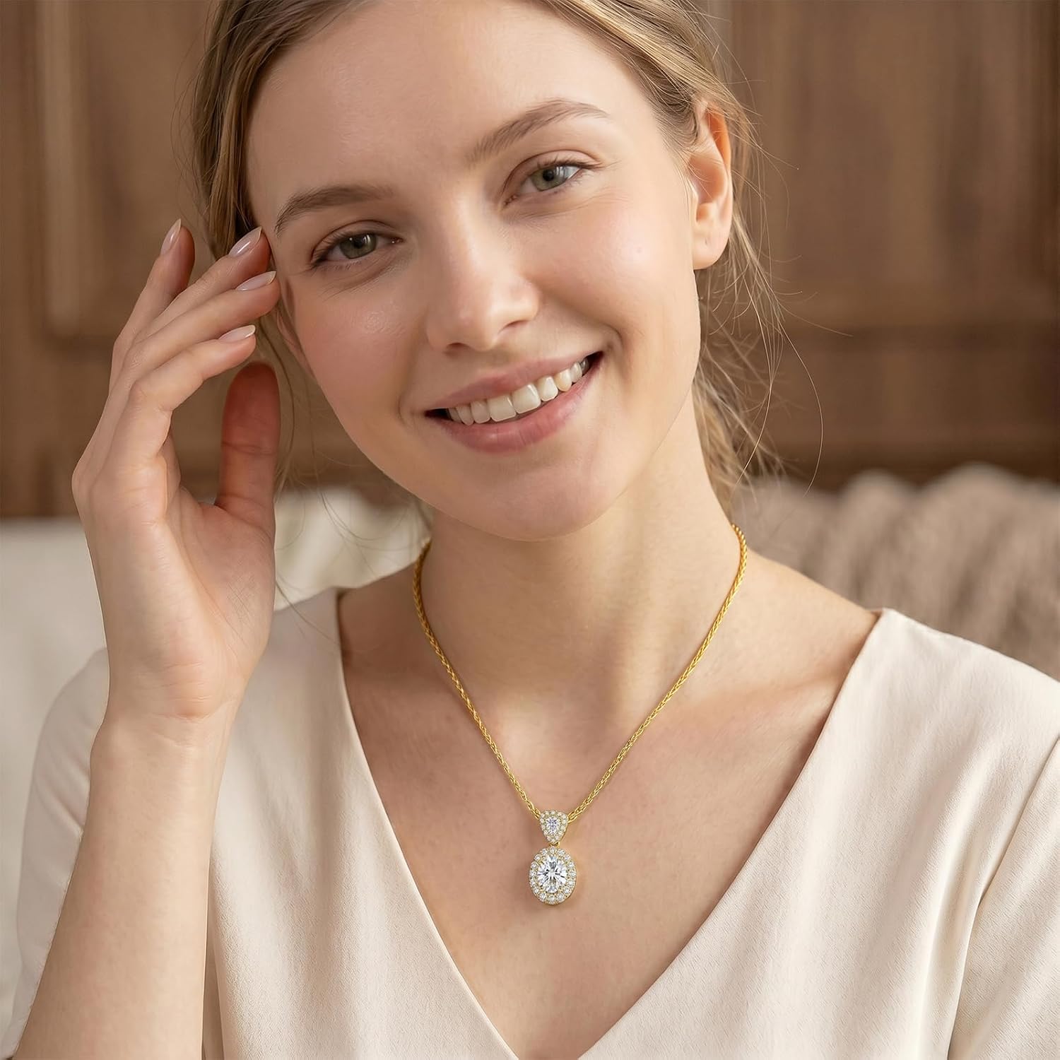 S925 with 18K Gold Filled Pendant Necklace for Women 2CT Moissanite Jewelry Wedding Anniversary Mothers Day Birthday Gift for Women Mom Wife Girlfriend Her with LED Light-Up Gift Box