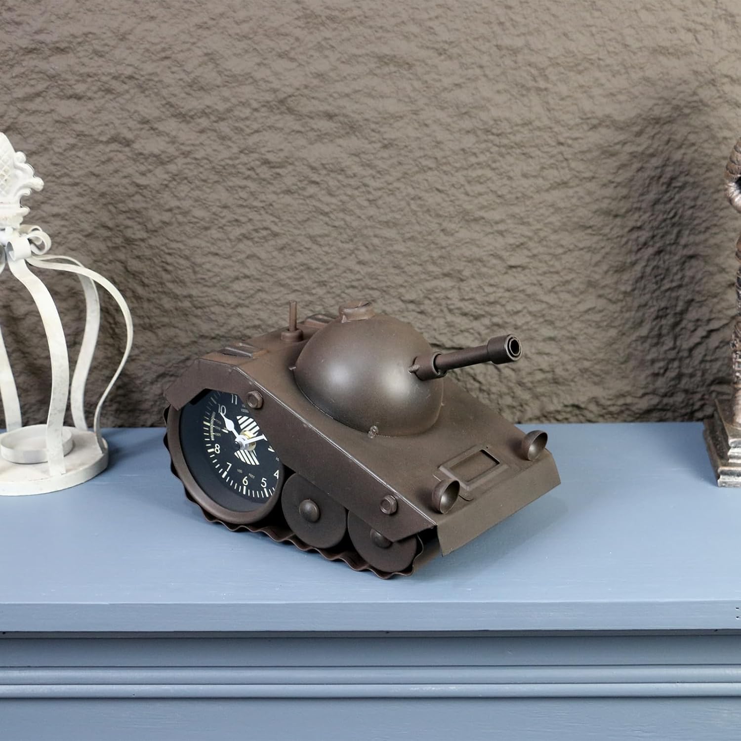 Army Tank Desk Clock for Men - Military Veteran Gifts, Silent Non-Ticking Metal Tank Sculpture, Man Cave Office Desk Decor Handcrafted 8.6×5.1 Inches