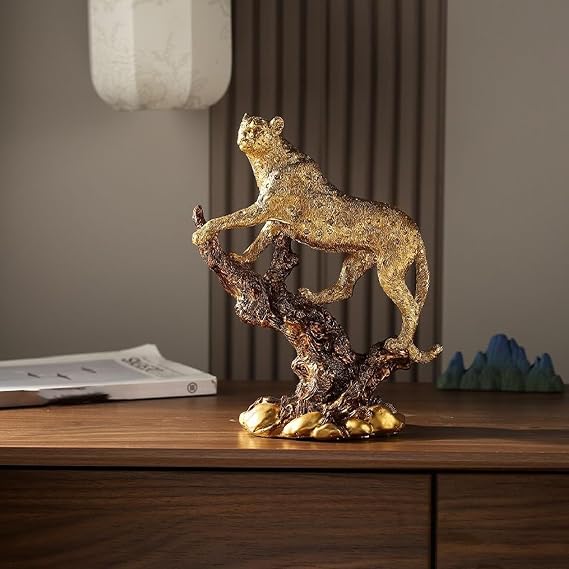 Creative Cheetah Statue, Gold Resin Leopard Sculpture, Leopard Figurine on Tree Stump, Modern Resin Leopard Ornament, Decor for Home and Office