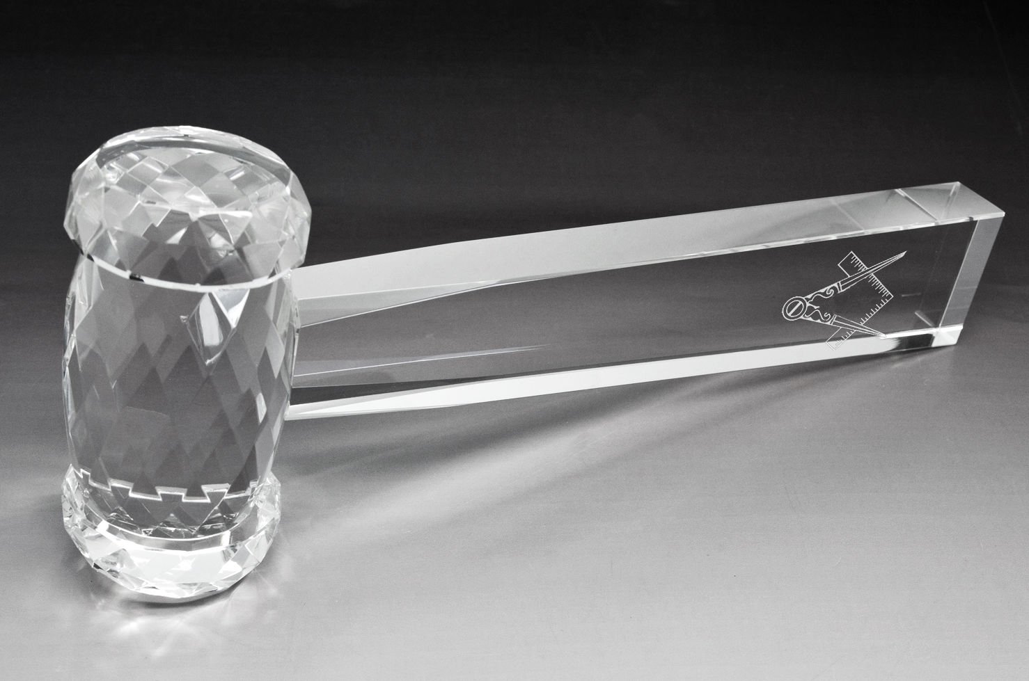 Personalised Optic Crystal Glass Gavel and Gift Box, Laser Engraved Masonic Logo (Masonic) - Enter Your Own Custom Text