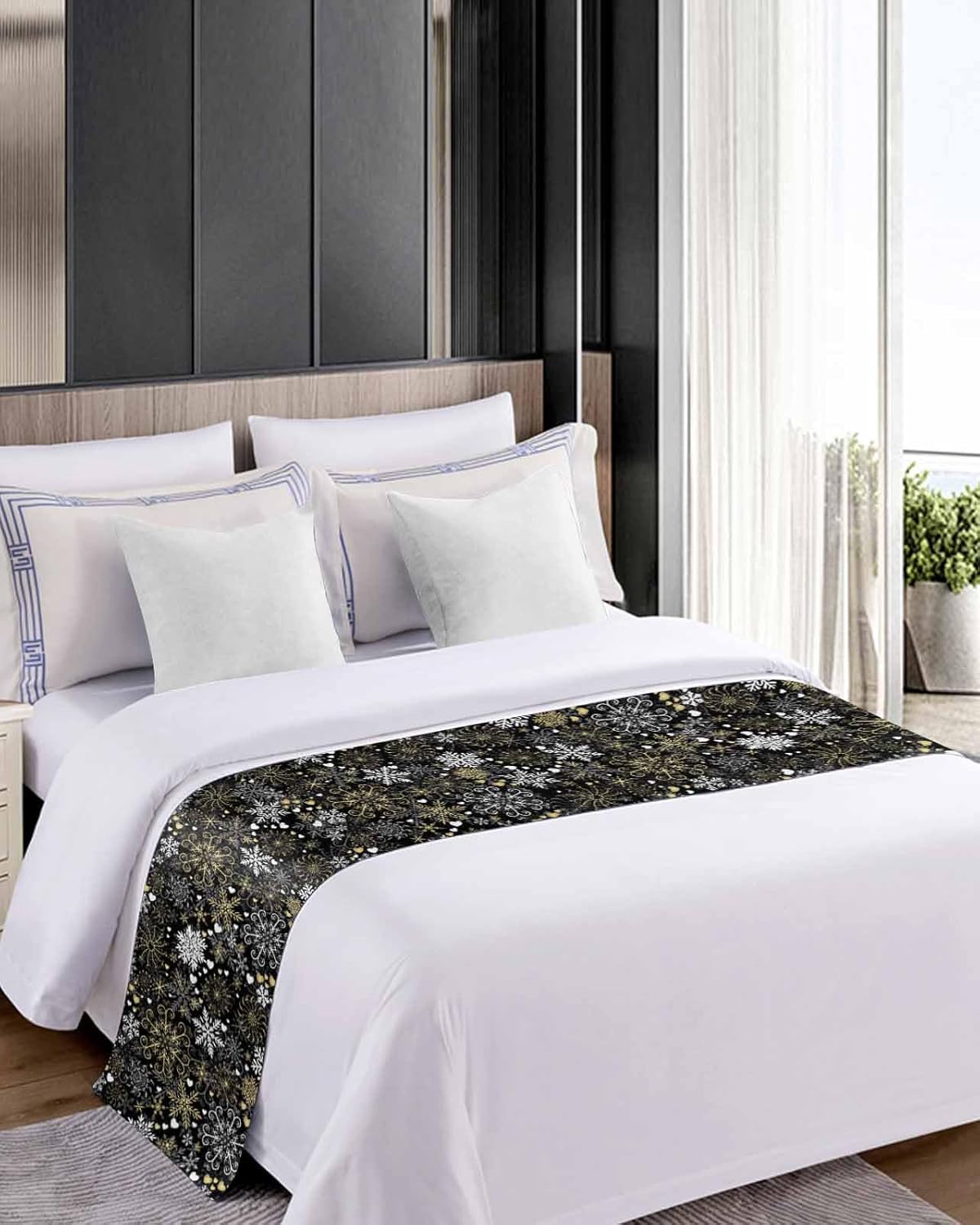 Abstract Gold Christmas Snowflakes on Black Bed Runners for Bedroom Hotel,Decorative Bedding Scarf Love Heart Bed End Blanket Bedding Runner Scarves for King Size Beds,102x20in