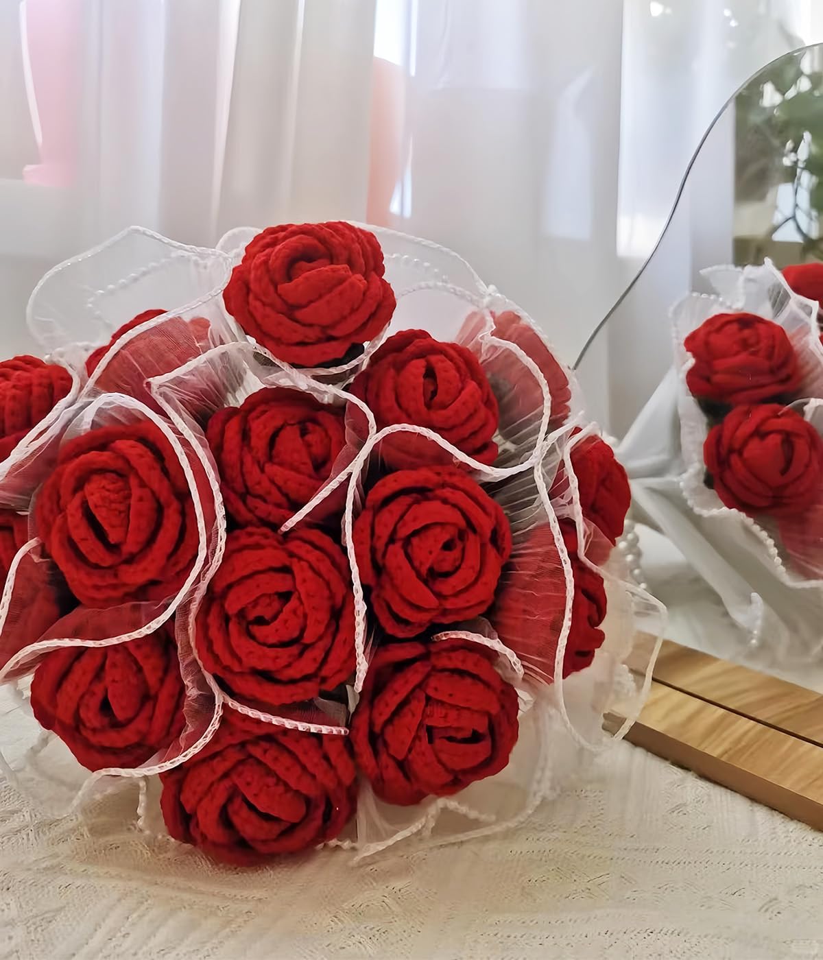 Crochet Flowers, DIY Crochet Roses Bouquet, Finished Handmade Flowers, Artificial Flowers, Knitted Red Roses for Mother, Wife, Friend (8, Red)