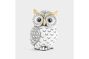 Adorable Owl Statue Decorates Your Living Space with a Touch of Nature
