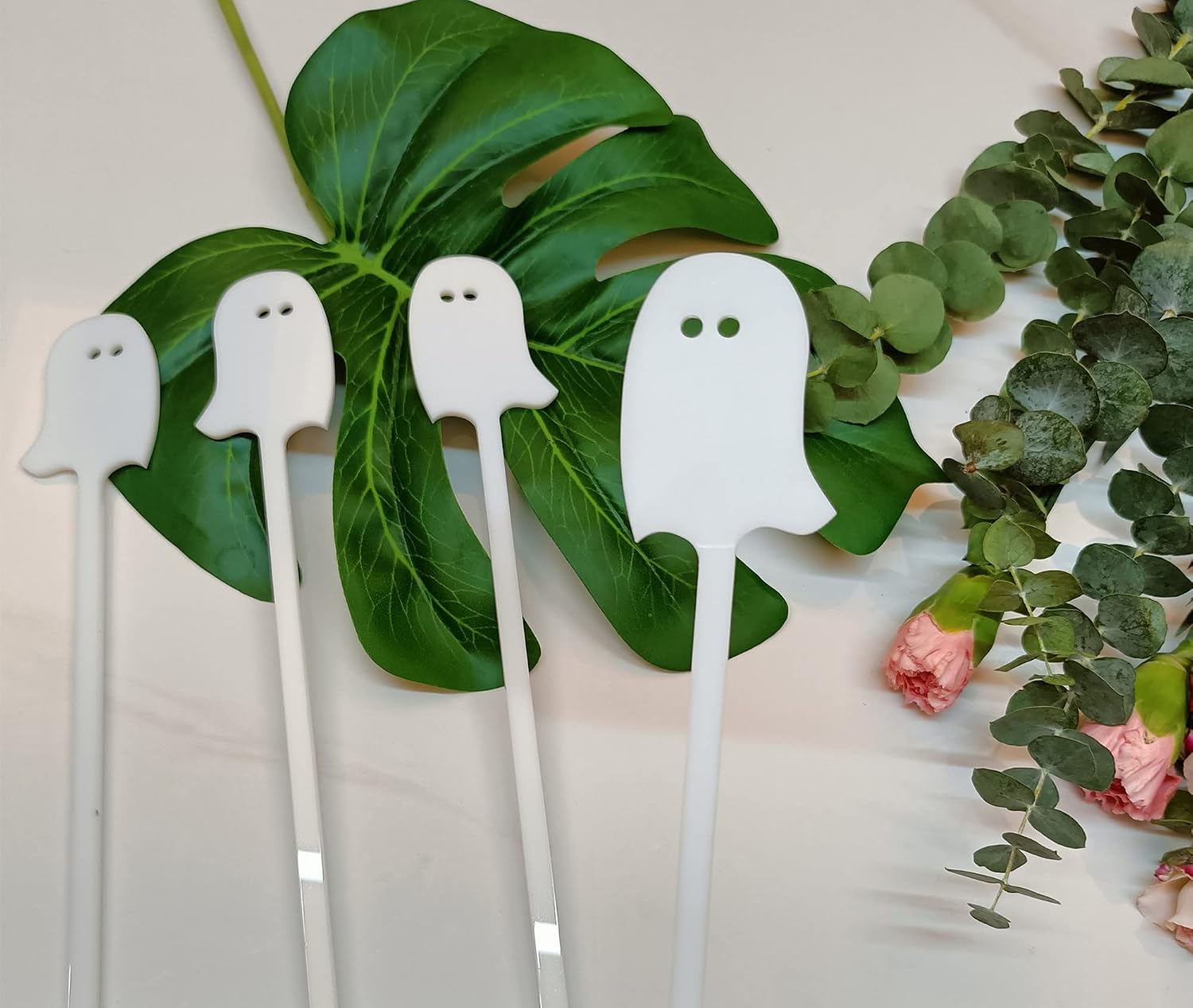 Set of 20 Halloween Swizzle Sticks, Acrylic Ghost Party Stir Sticks for Holiday Party Decor (White)