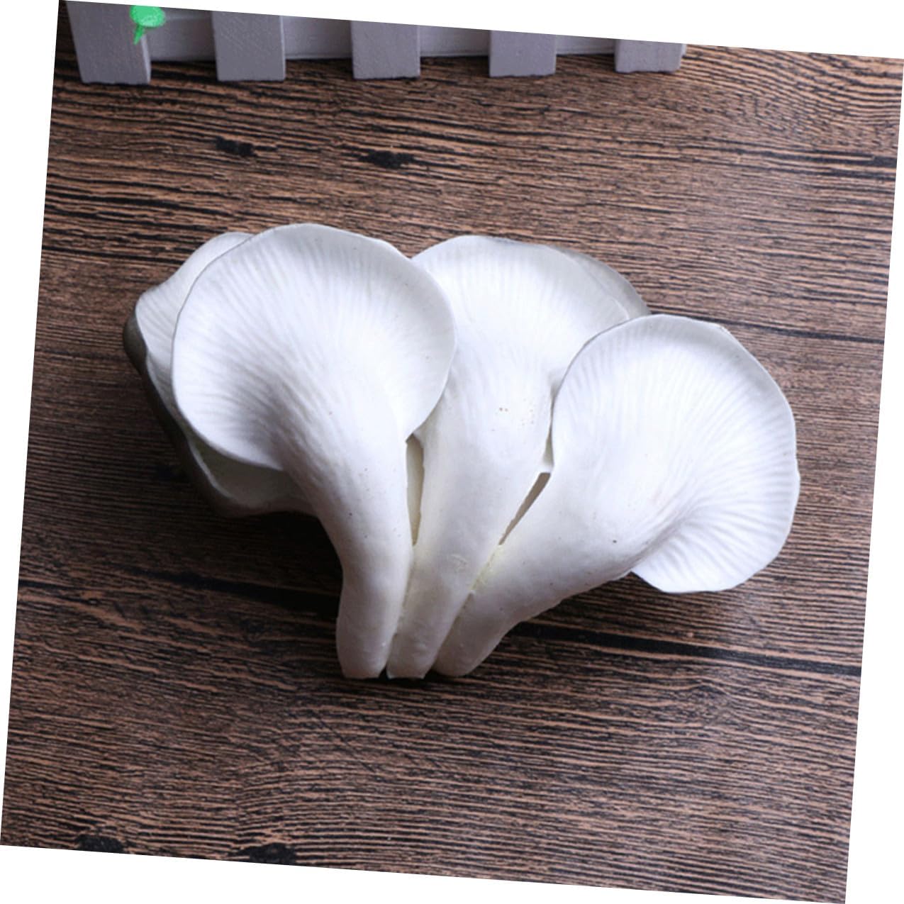 VICASKY 2pcs Pu Mushroom Figurine Garden Miniature Outdoor Mushroom Decor for Patio Lawn Fairy Tale Style Decorative Statue