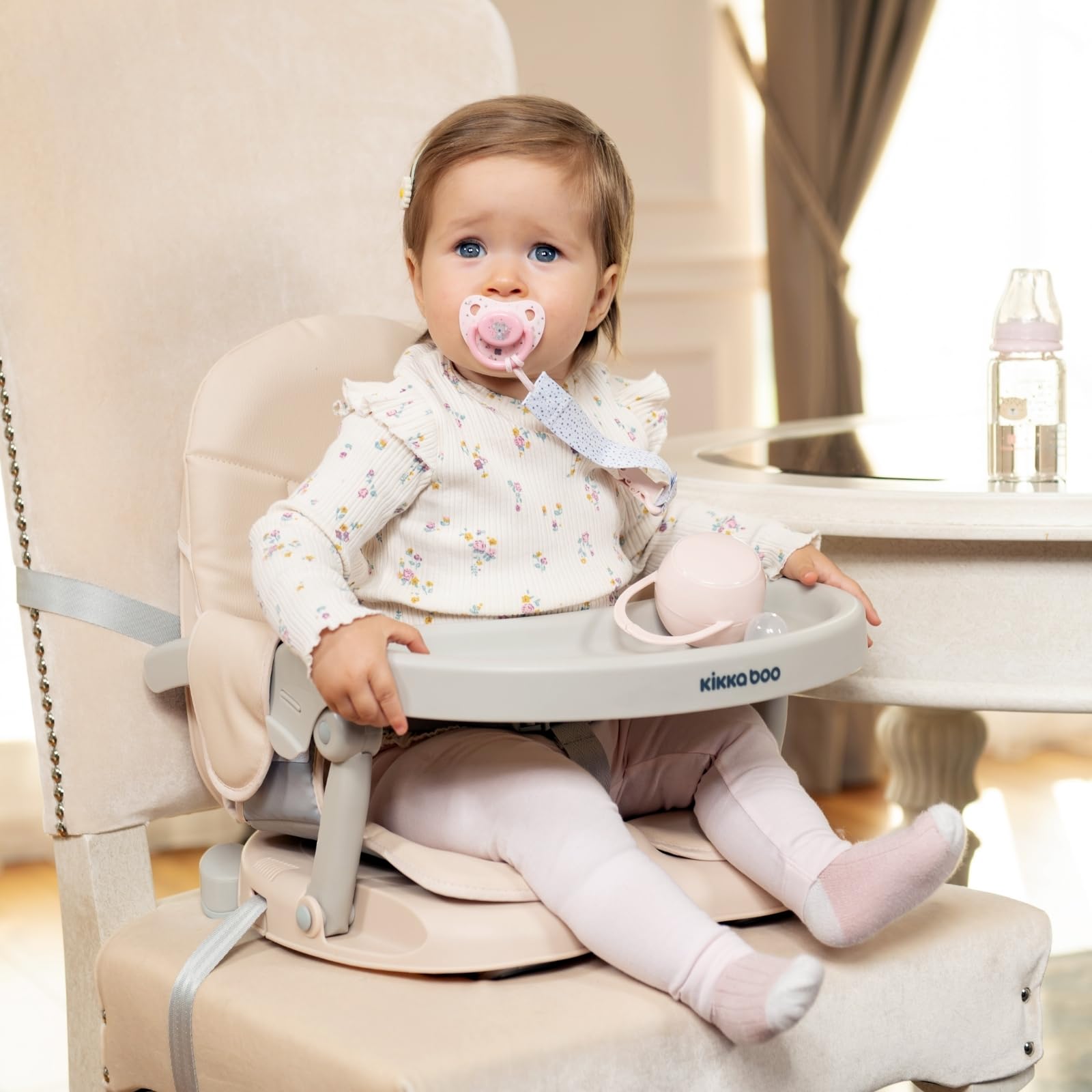 KikkaBoo Sollevatore per sedia PAPPO, Booster fino a 36 mesi, sedile sollevatore pieghevole, vassoio rimovibile, seggiolone da viaggio portatile e regolabile, compatto, rosa