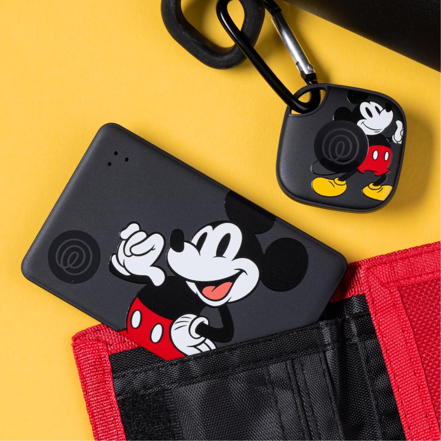 Life360 x Disney Tile - Starter Pack - Localizadores Bluetooth para Llaves, Carteras y Mucho más. Compatible con iOS y Android.Paquete de 2 (Tile Negro/Slim) - Mickey