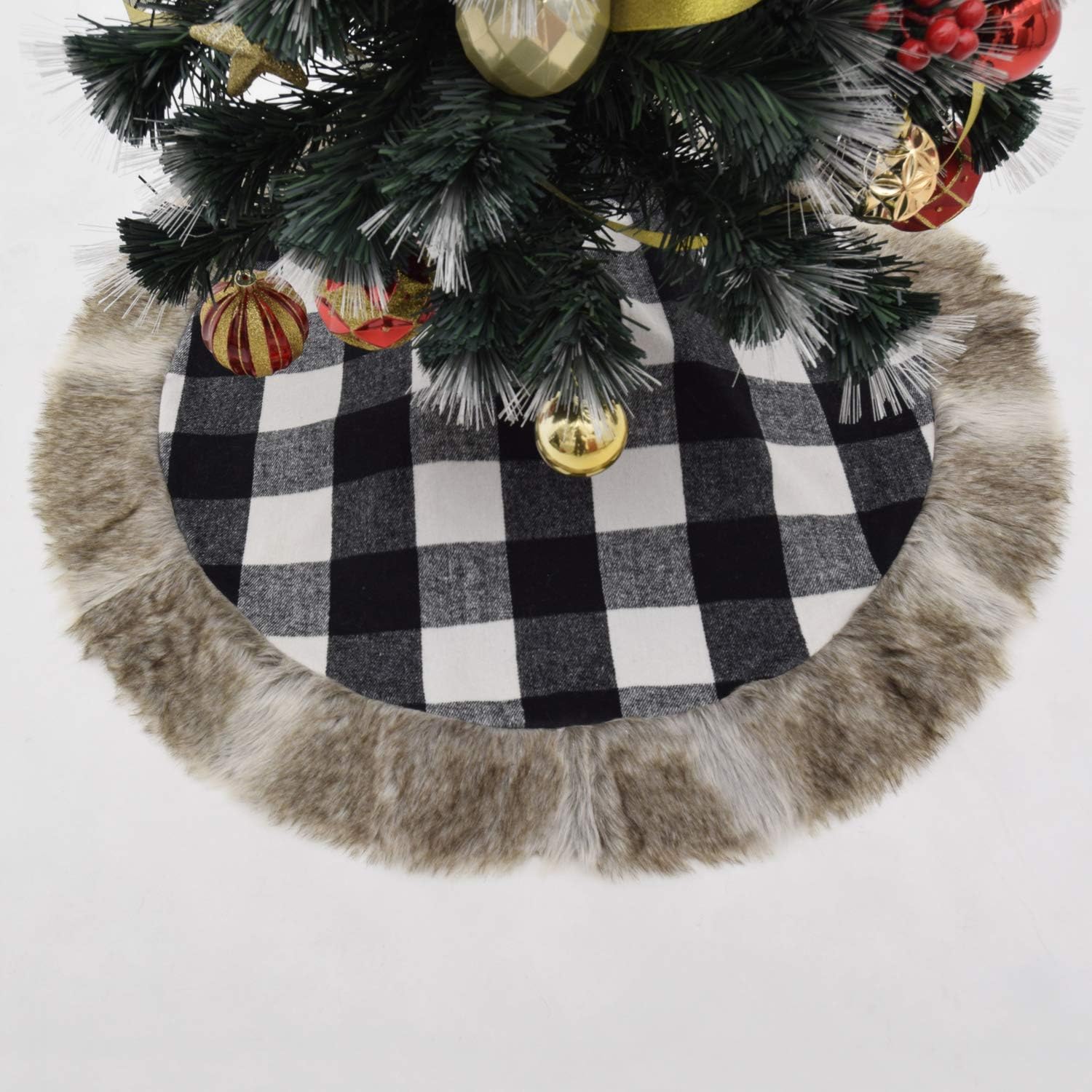 White and Black Buffalo Check Plaid Center, Deluxe Faux Fur Border Christmas Tree Skirt (50inch)