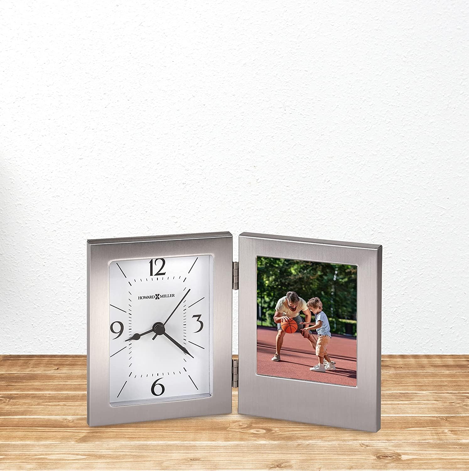 Howard Miller Envision Tabletop Clock, Decorative Desk and Shelf Clock with Photo Frame, Battery Operated Silent Non-Ticking Glass Crystal Clock for Modern Home Décor, Brushed Aluminum