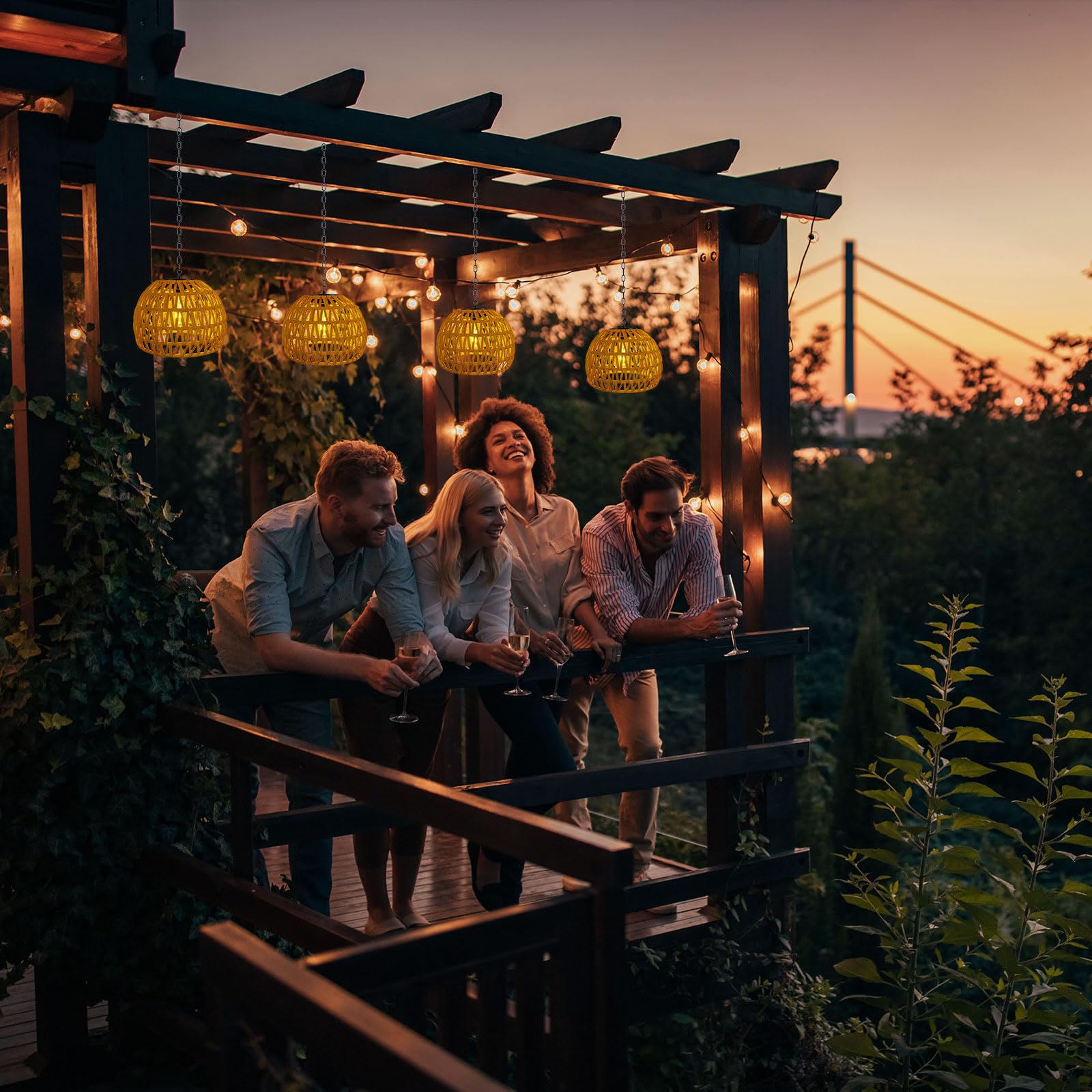 Livinlarge Solar-Hängeleuchte für den Außenbereich, Rattan-Pendelleuchte, Pavillon-Lichter, wasserdicht, für Pavillon, Pergola, Veranda, Terrasse, Balkon, Baum, Außendekor-Beleuchtung