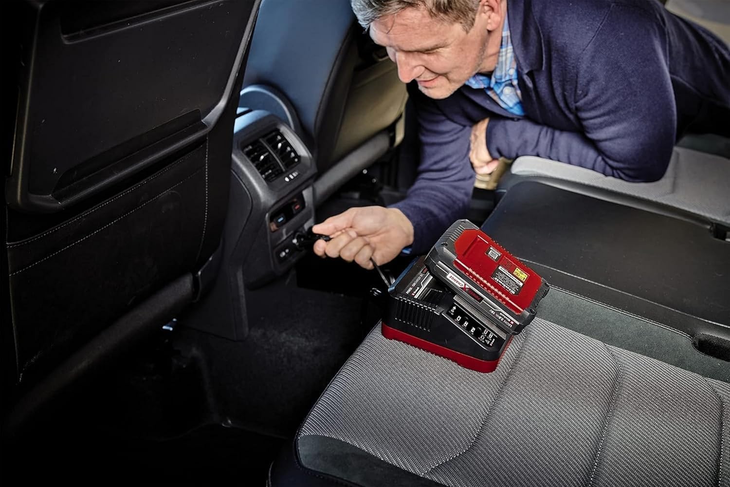 Einhell Original Charger Power X-Car Charger 3A Power X-Change (Li-Ion, 18 V, 12 V Plug, Permanent Battery Monitoring and Intelligent Charging Management, 7-Way Status LED Display)