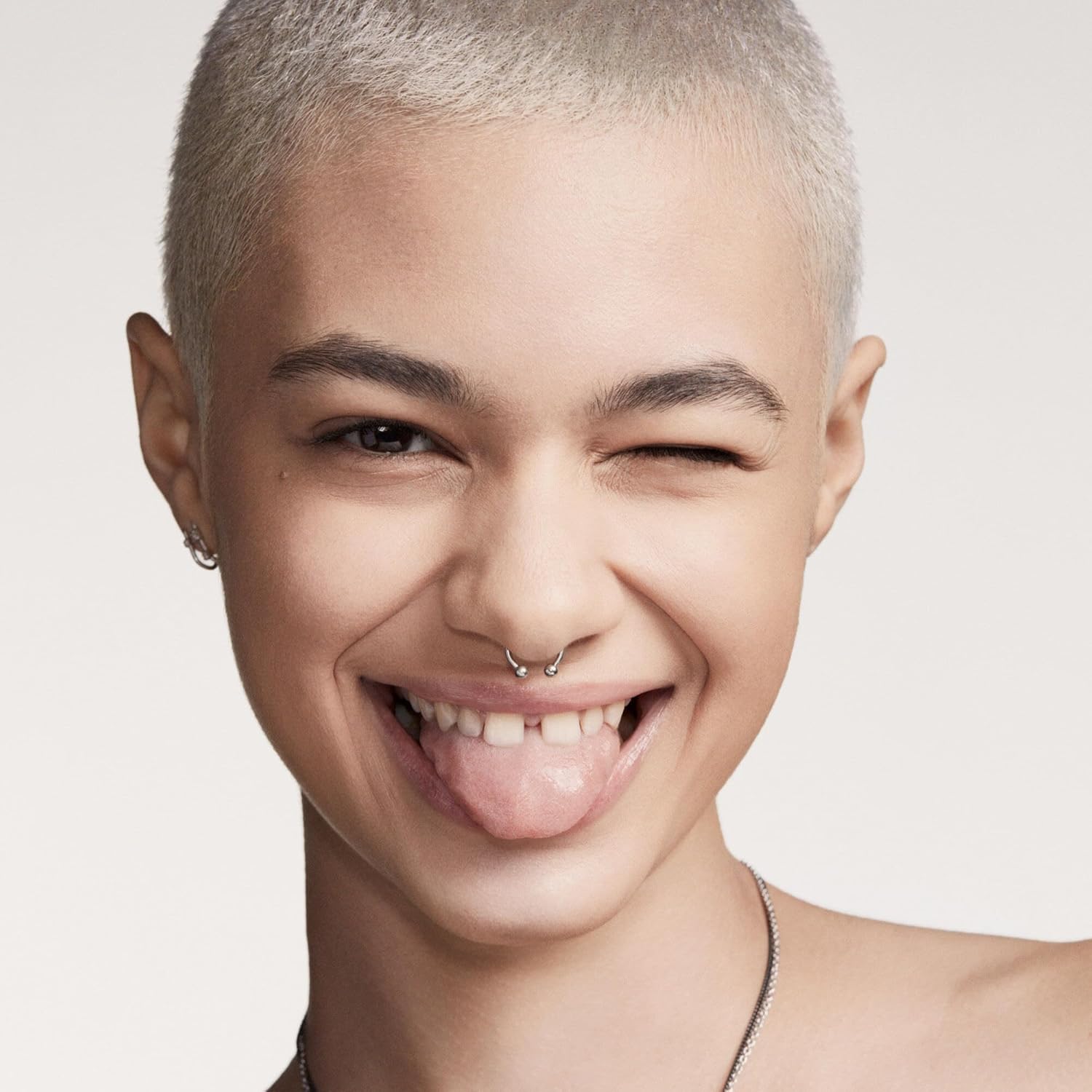 Fenty Beauty by Rihanna Eaze Drop Stick Blur + Smooth Tint Stick Foundation 4