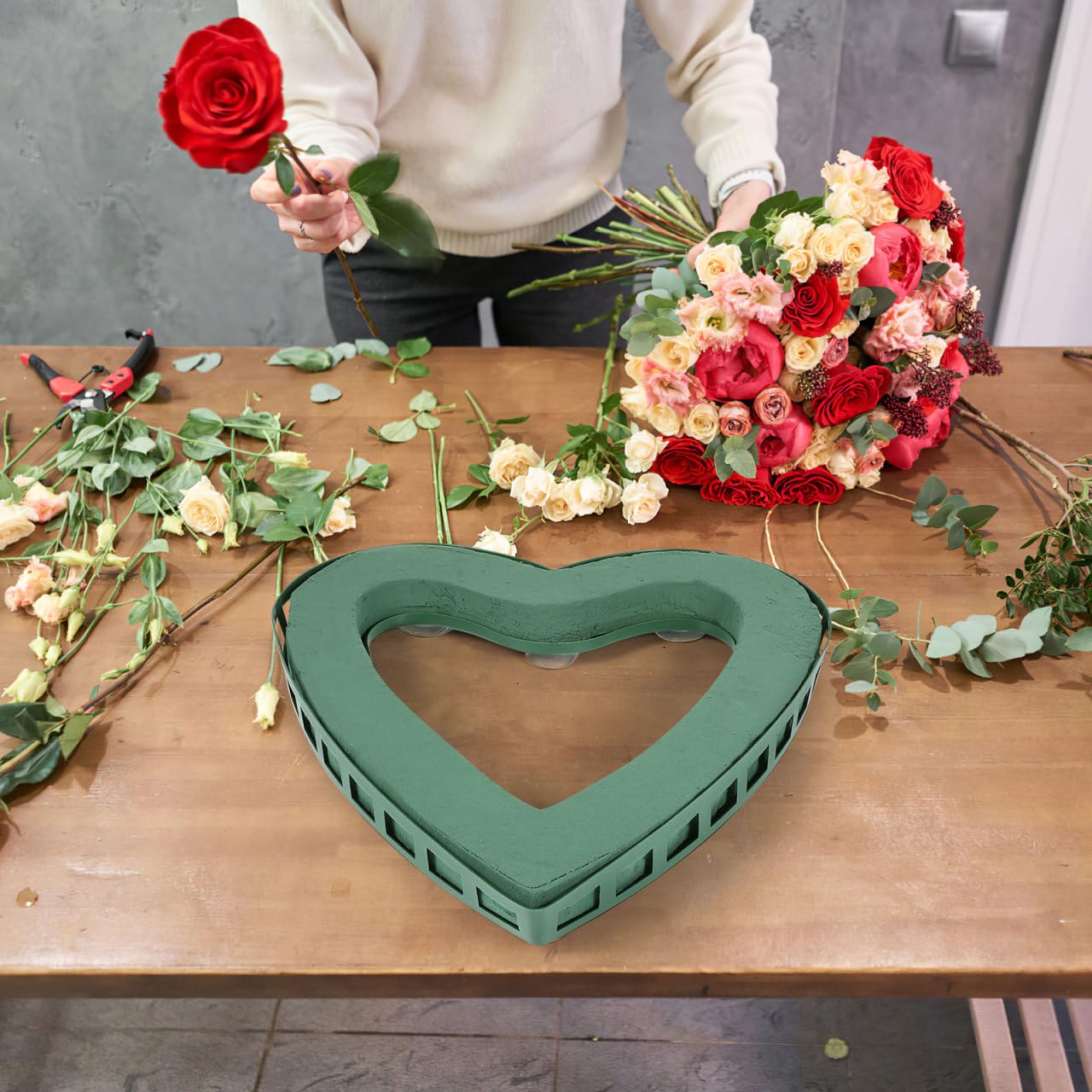 Alipis Herzförmiger Blumenhalter Mit Saugnapf 15.7 Zoll Blumensteckschaum Für Hochzeitsauto Deko Und Blumenarrangements Bei Festlichen Anlässen