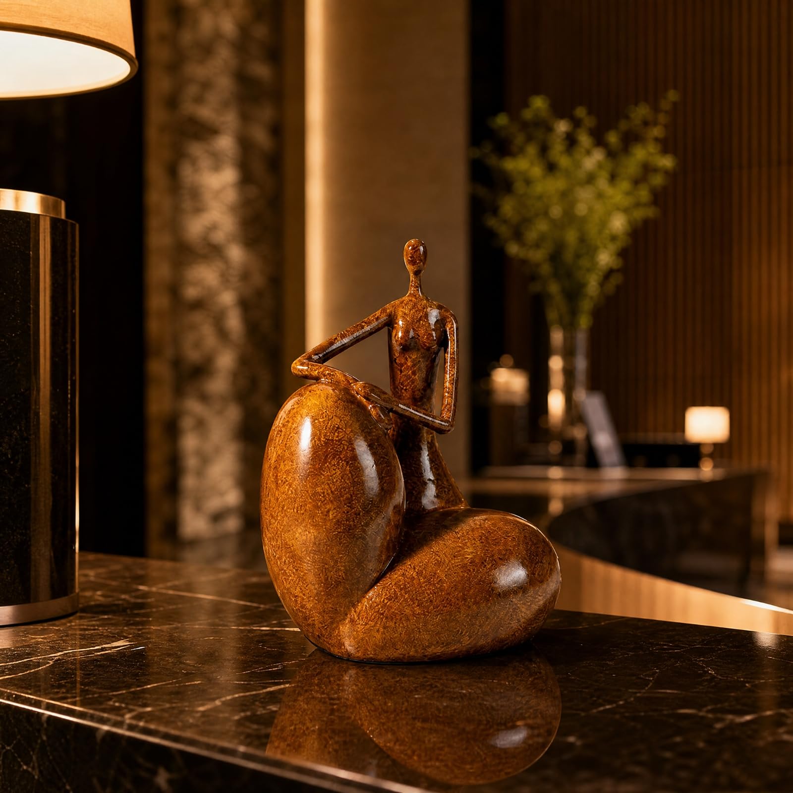 Scultura di Figura Umana Seduta Minimalista Scultura Stilizzata in Resina Moderno Figurina Stilizzata da Tavolo per Console D'ingresso, Reception