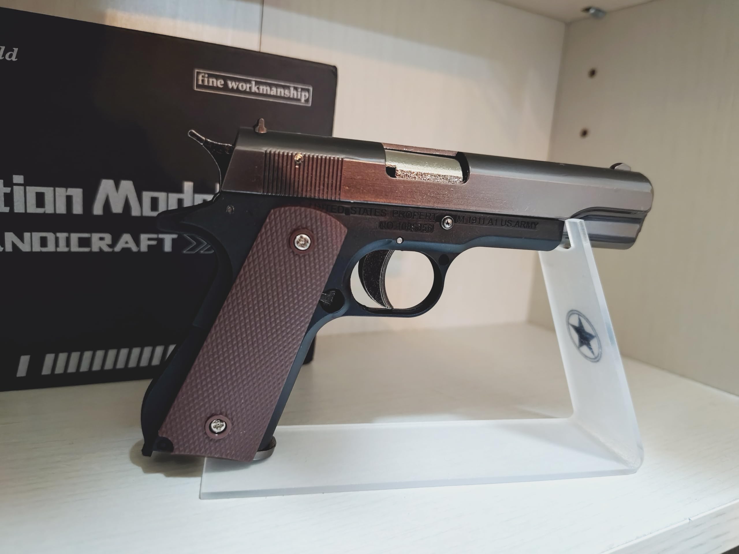 Amazon.co.jp: 1/2スケール ミニチュアモデルガン M1911 ガバメント
