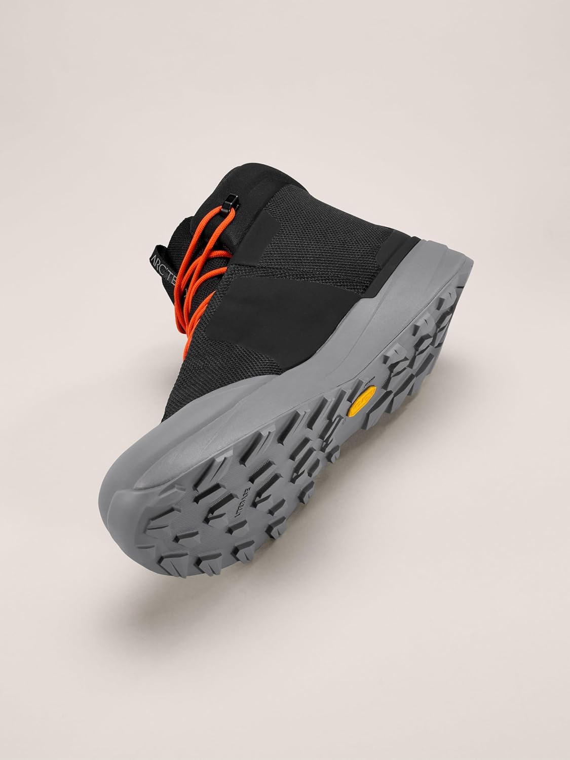 Arc'teryx Kopec Mid GTX Boot Men's | Mid-Height Hiking and Trekking Mens Shoes | Megagrip Outsole - Waterproof Shoe
