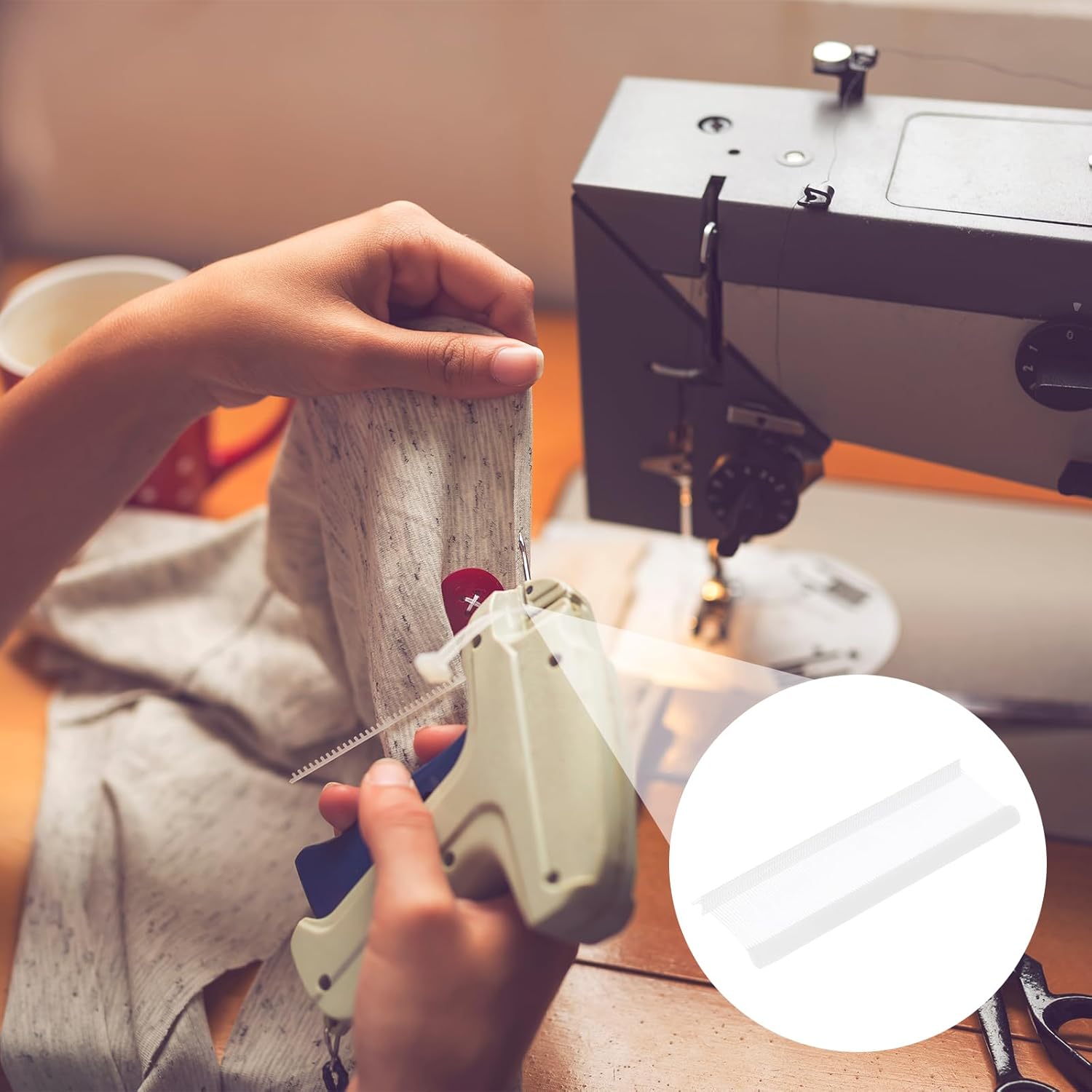 MECCANIXITY Standard Tagging Fasteners,Plastic Regular,Standard Label Gun Price Tagging Barbs for Garment Price Tag Label Tagging Barbs 1 x 0.31 Inch, Pack of 500 White