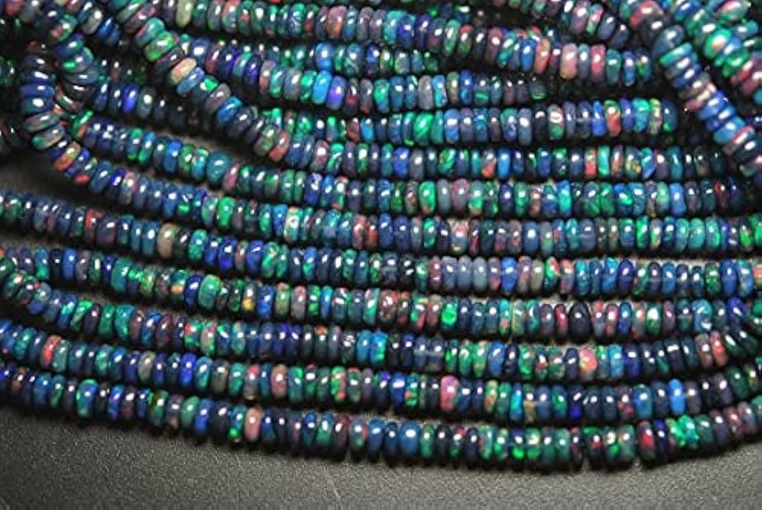 Opale d'Éthiopie perles rondelles 2.5-3mm pour sublimer un collier d'été élégant